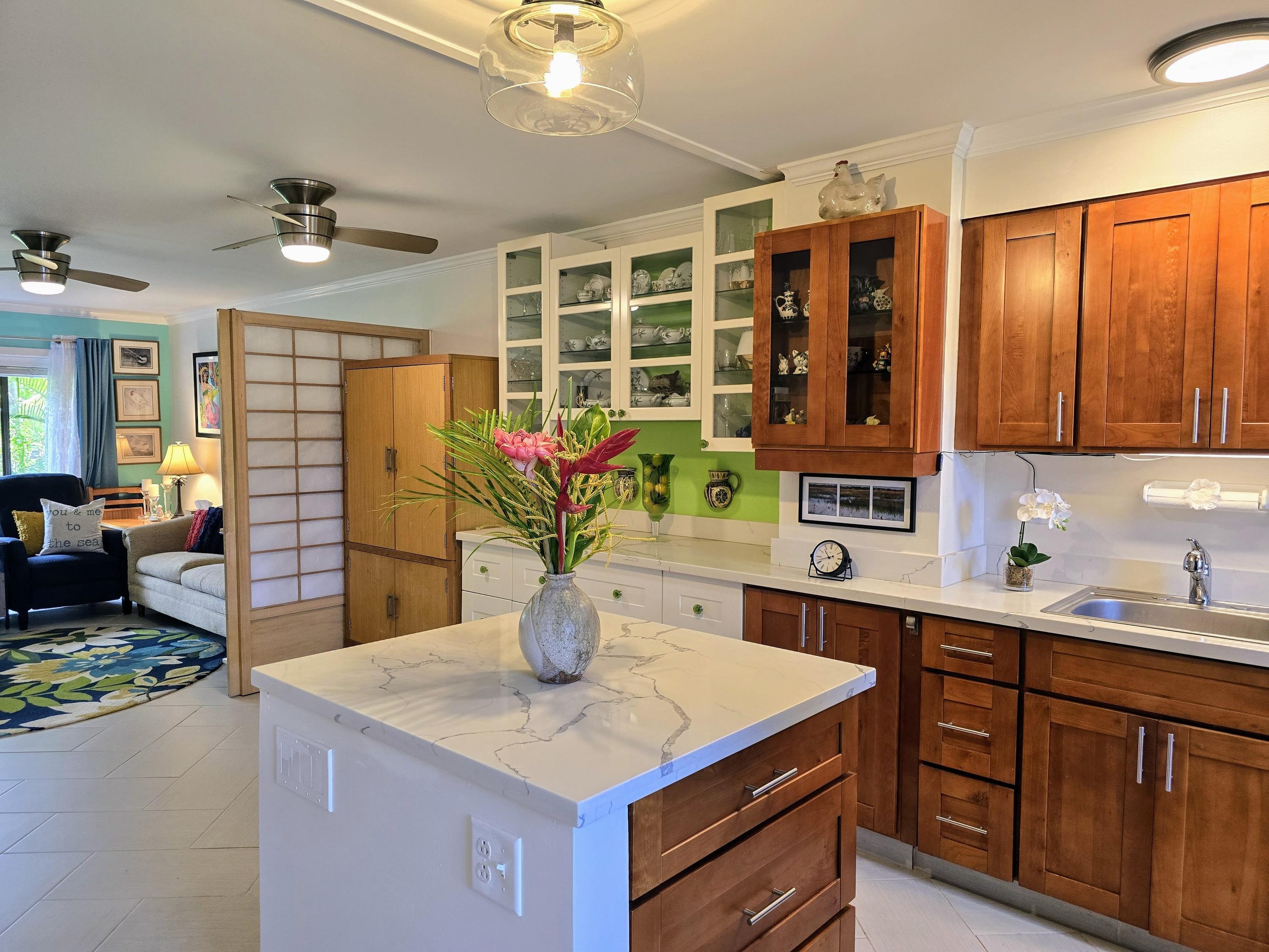 Hale Royale condo # E104, Lahaina, Hawaii - photo 2 of 27