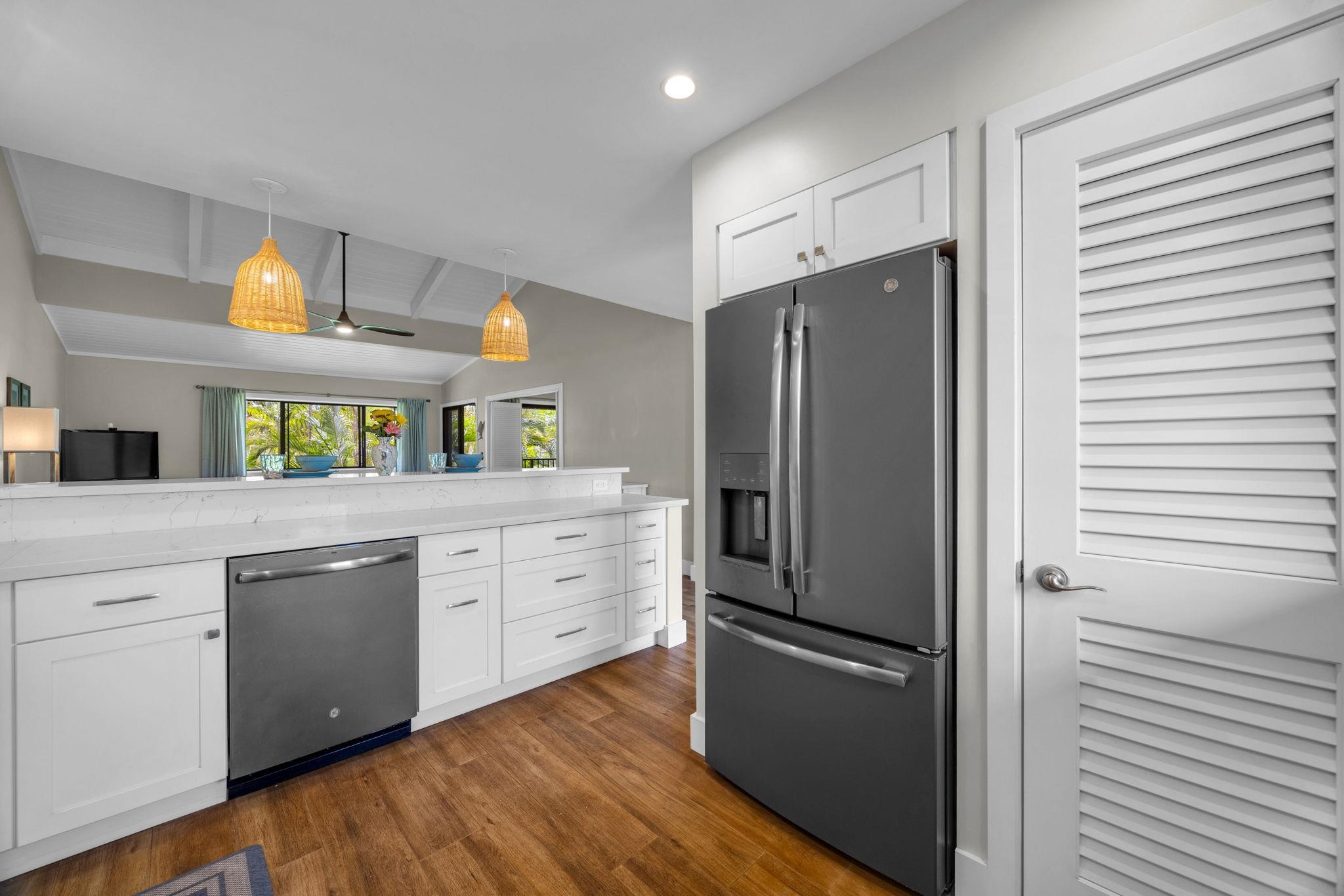 Hale Royale condo # E205, Lahaina, Hawaii - photo 6 of 28