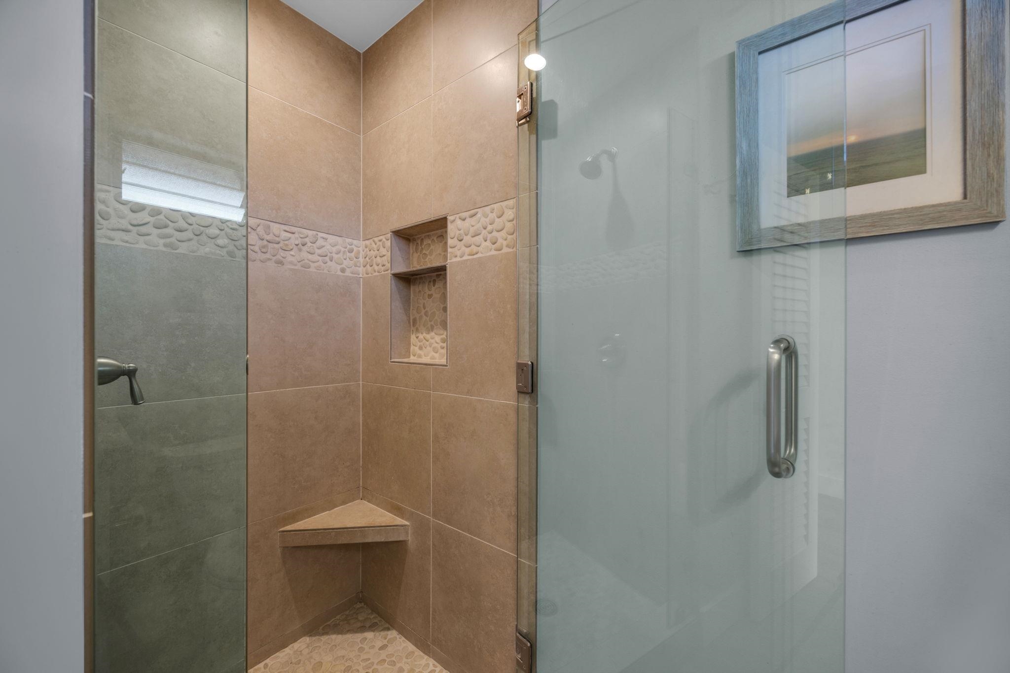 Hale Royale condo # E205, Lahaina, Hawaii - photo 8 of 28