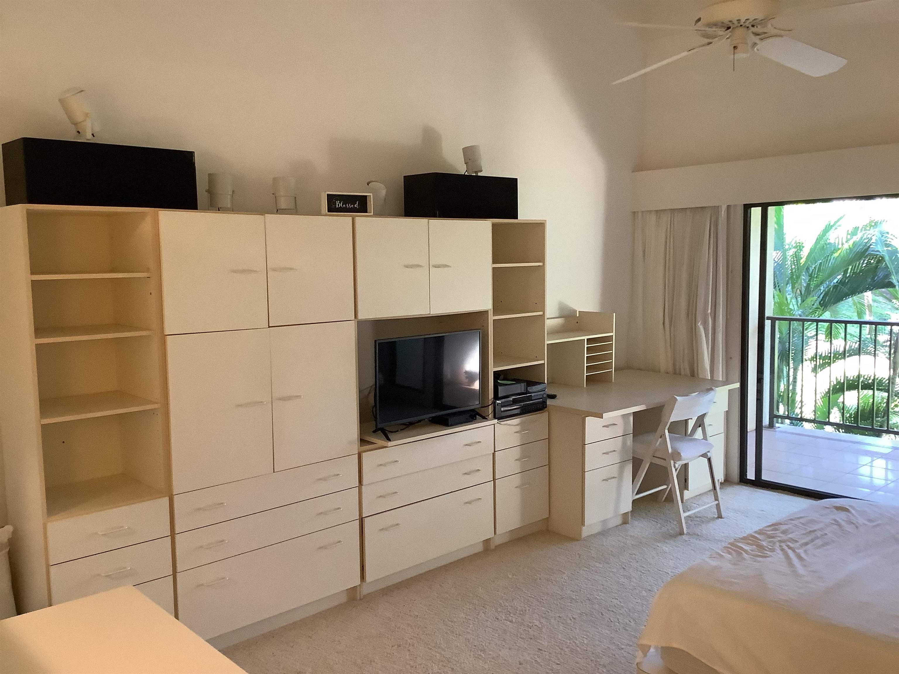 Hale Royale condo # E207, Lahaina, Hawaii - photo 17 of 20