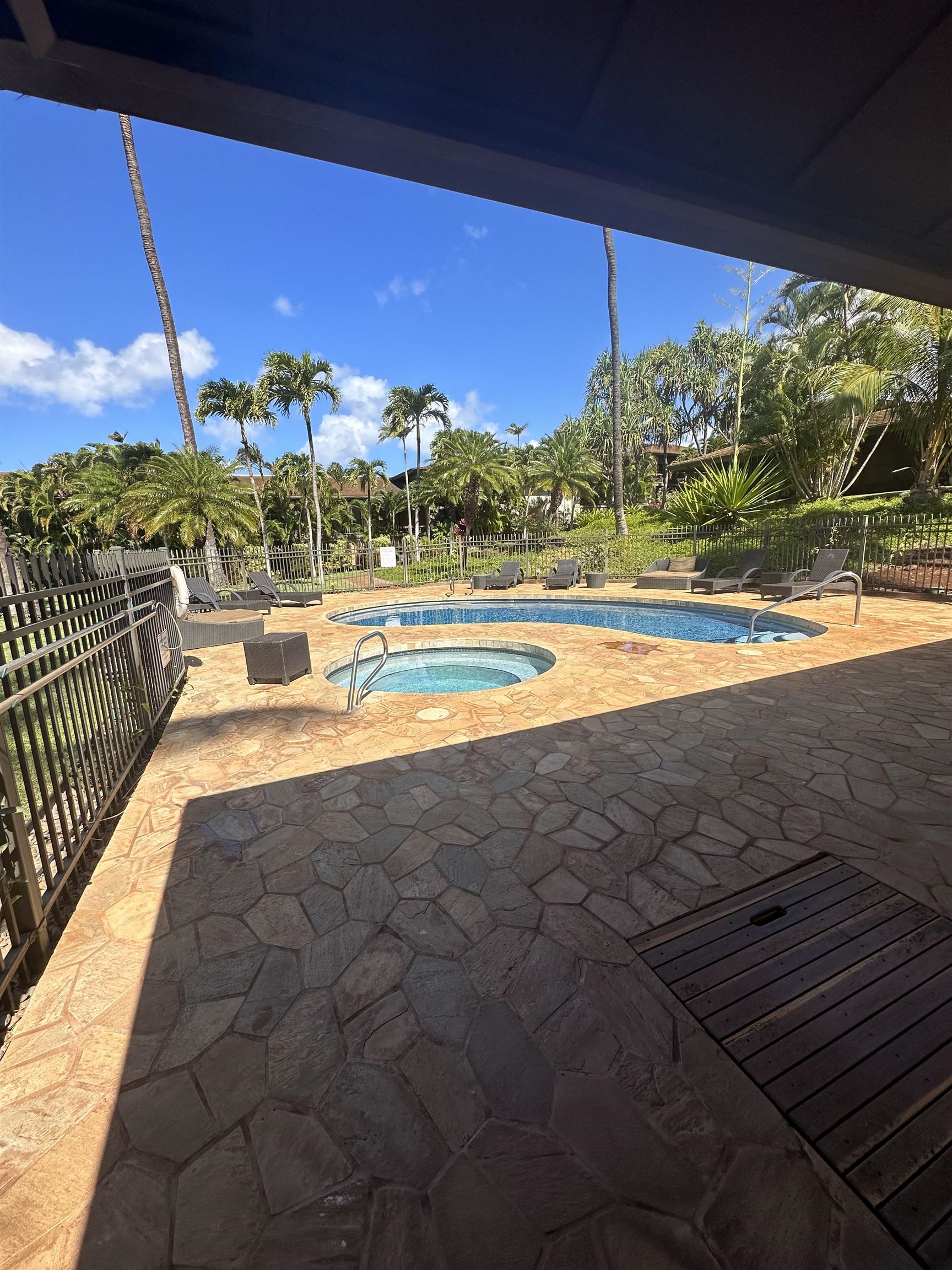 Hale Royale condo # E207, Lahaina, Hawaii - photo 5 of 20