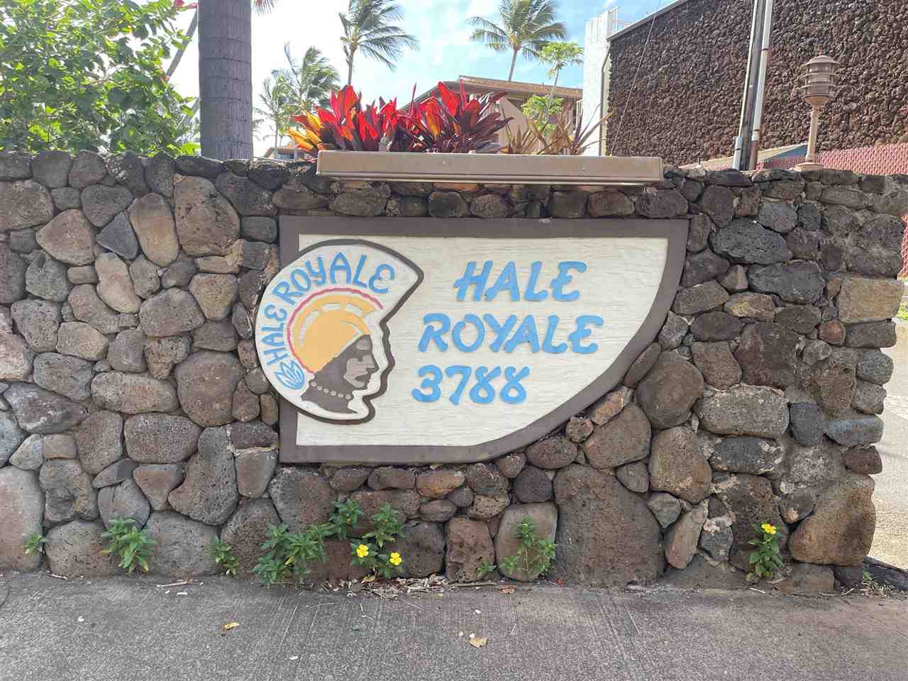 Hale Royale condo # E210, Lahaina, Hawaii - photo 2 of 25