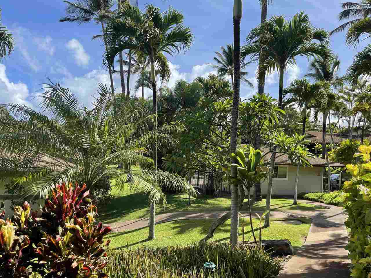 Hale Royale condo # E210, Lahaina, Hawaii - photo 10 of 25