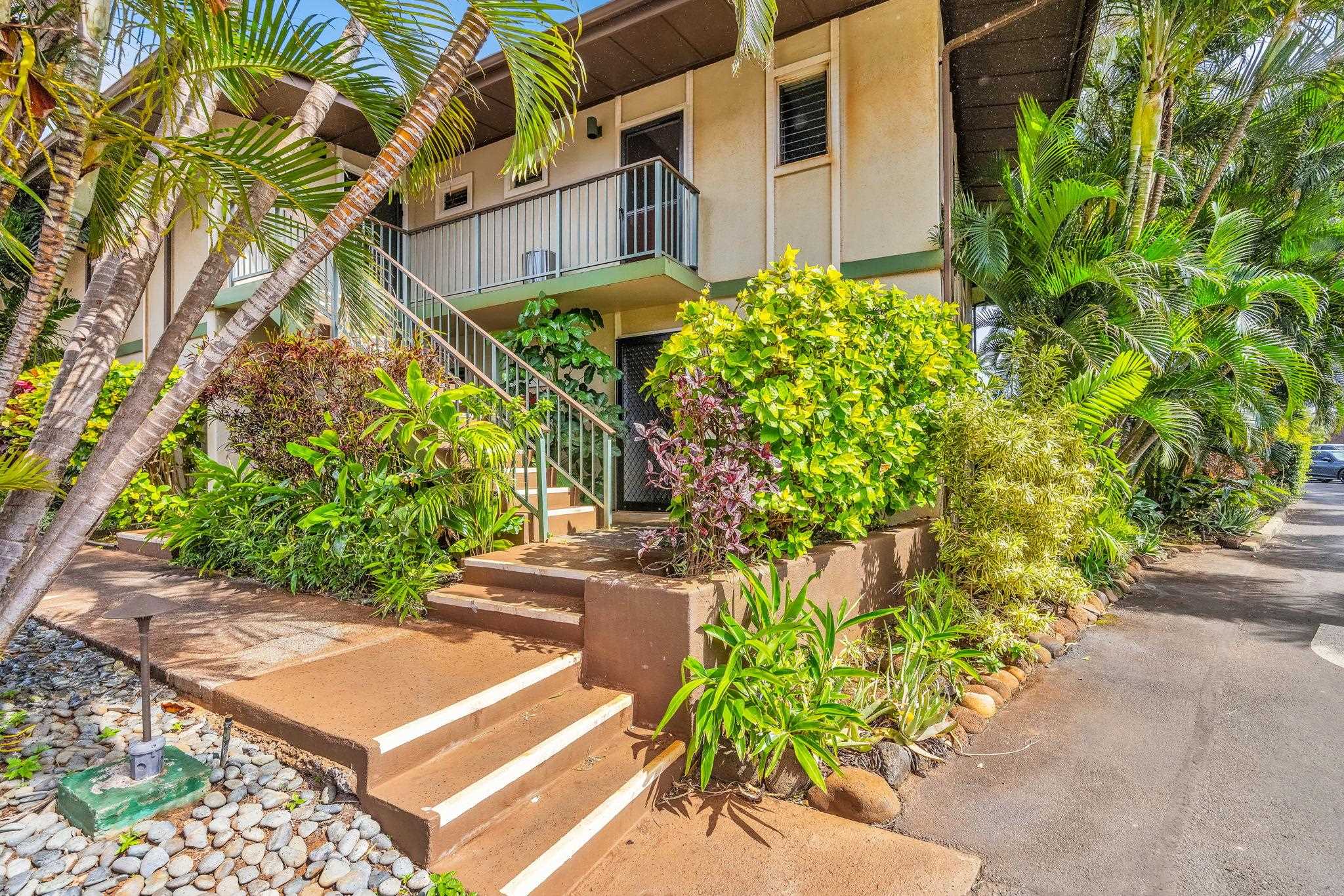Hale Royale condo # E212, Lahaina, Hawaii - photo 35 of 36
