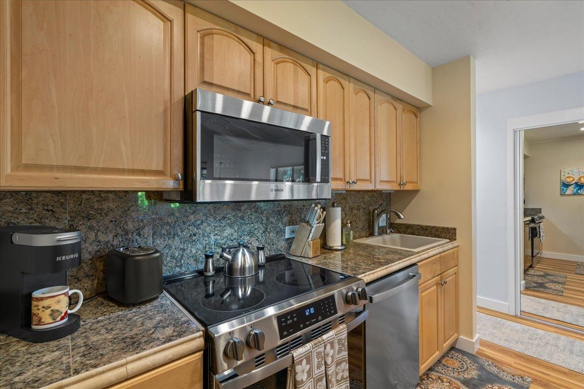 Hale Royale condo # G101, Lahaina, Hawaii - photo 17 of 34