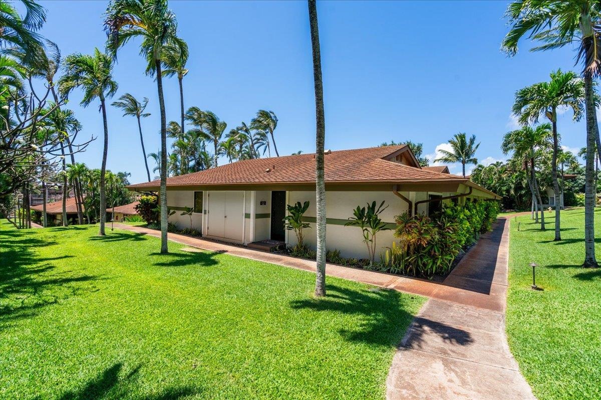 Hale Royale condo # G101, Lahaina, Hawaii - photo 34 of 34