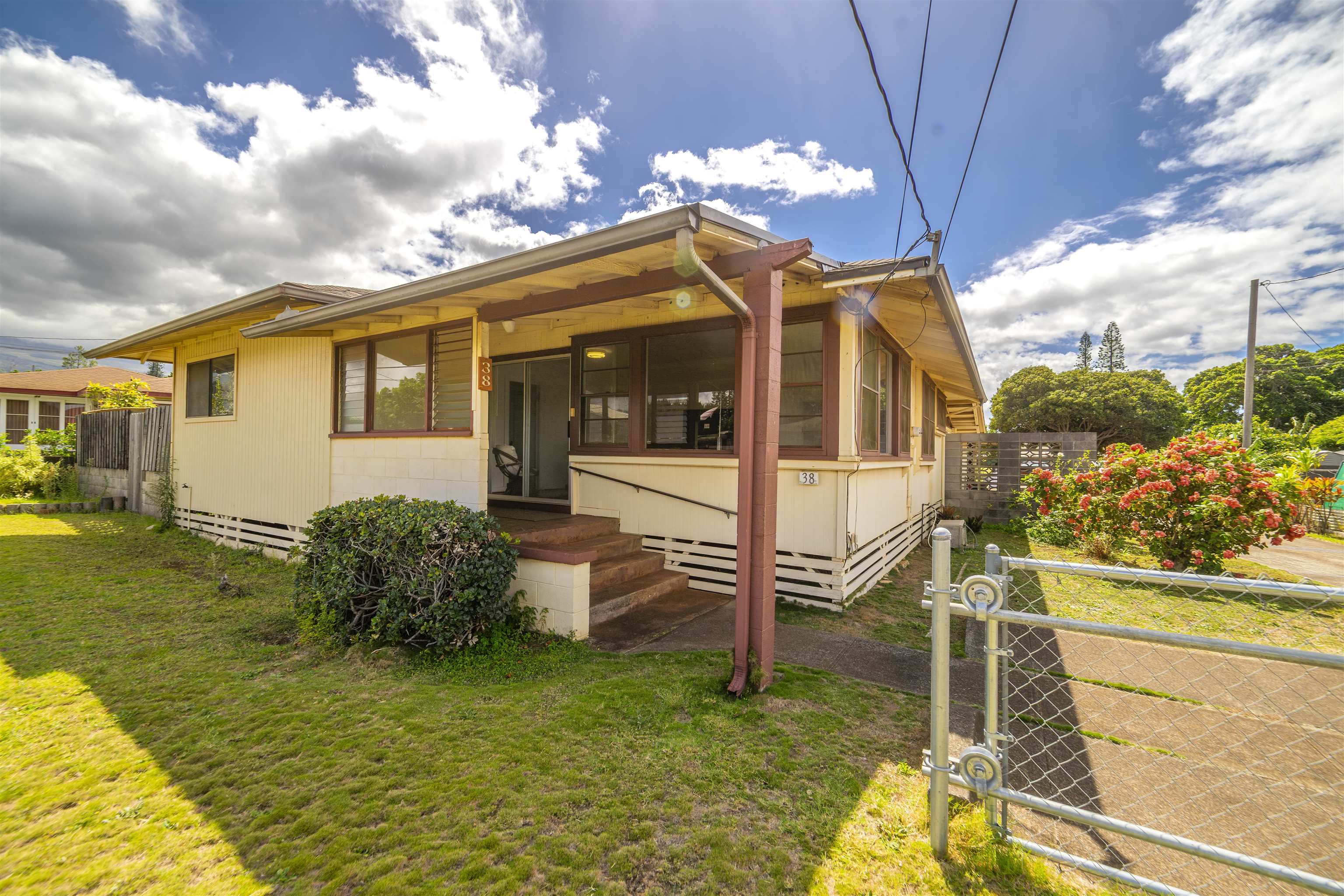 38  Kealaloa Ave , Makawao/Olinda/Haliimaile home - photo 34 of 40