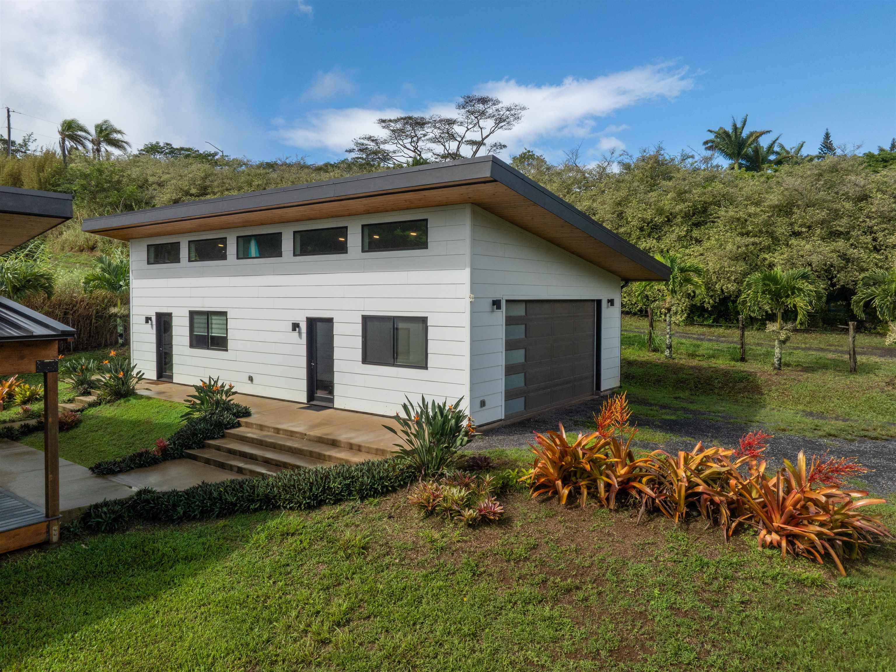 38  Waipuhia Pl East Kuiaha, Haiku home - photo 18 of 22