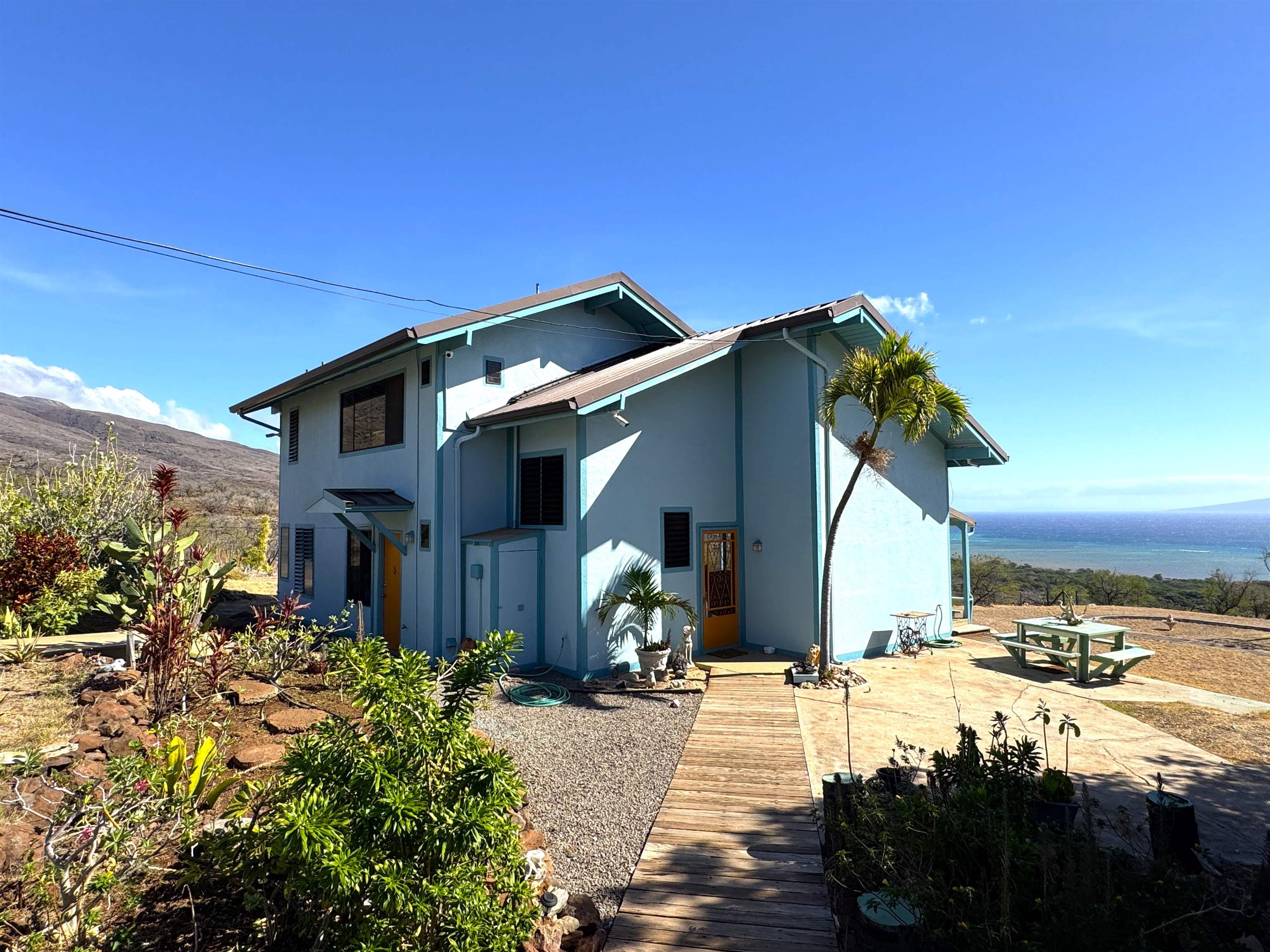 380  Ulua Rd , Molokai home - photo 2 of 42