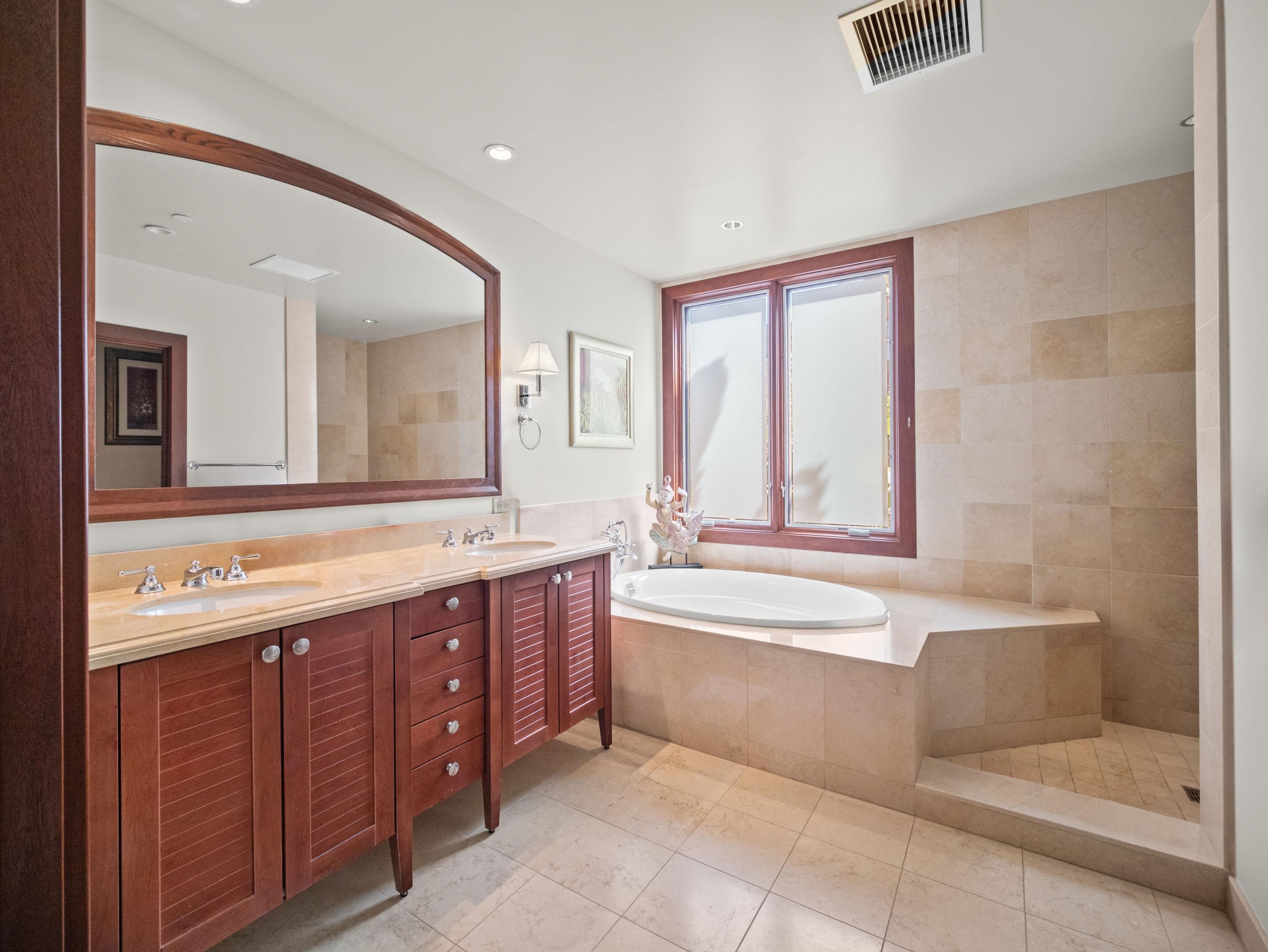 Wailea Beach Villas condo # E201, Kihei, Hawaii - photo 25 of 45