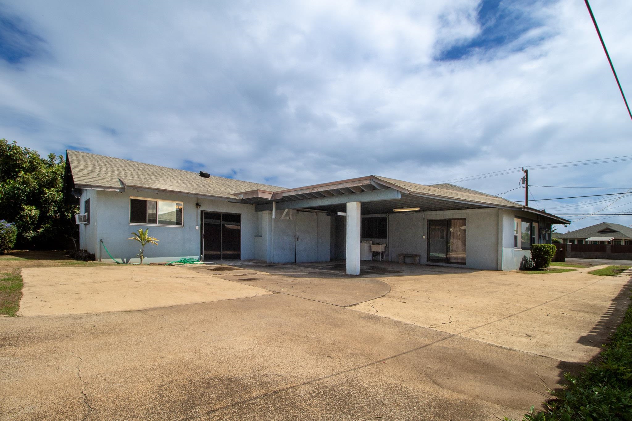 381  Waiehu Beach Rd , Wailuku home - photo 36 of 50