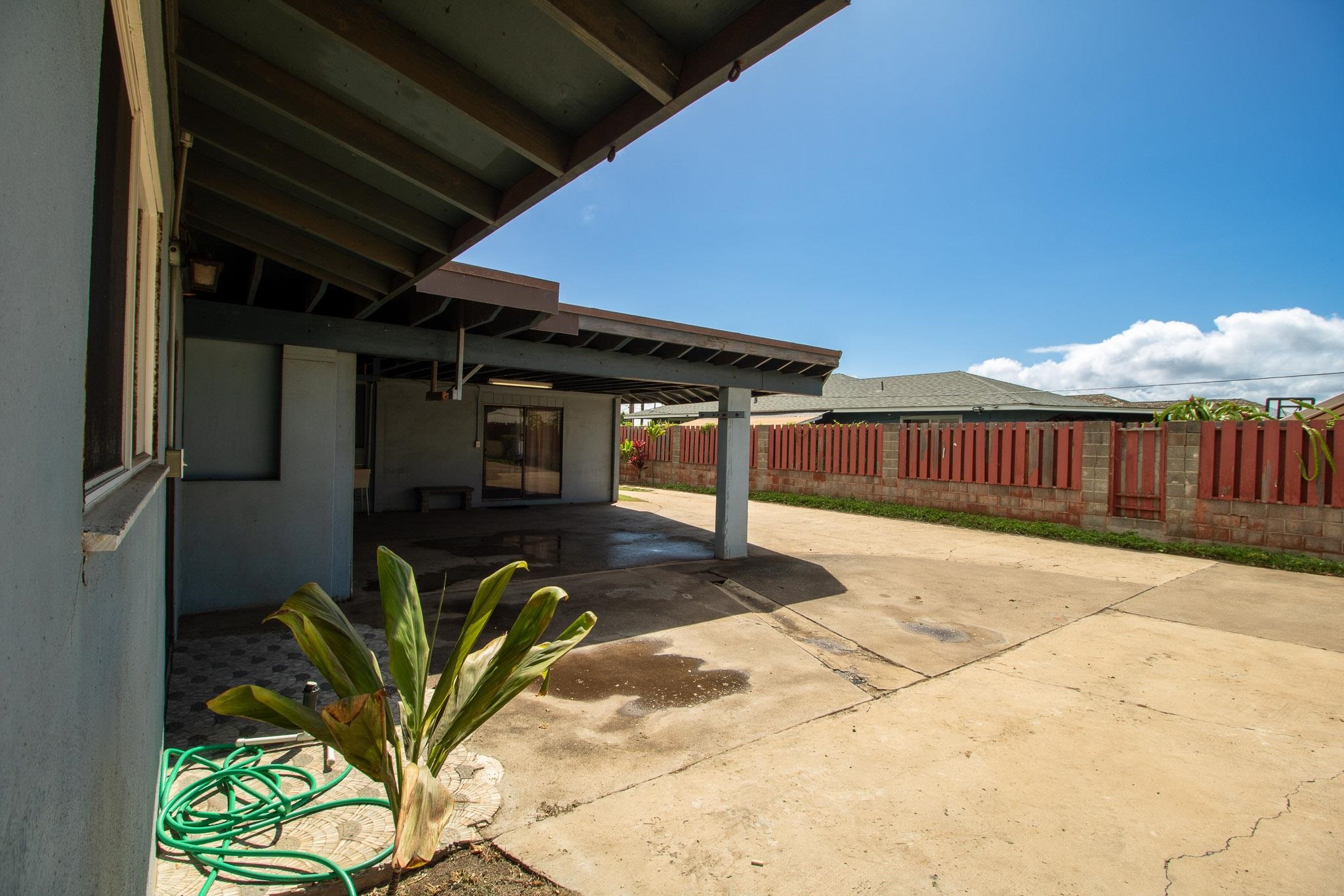 381  Waiehu Beach Rd , Wailuku home - photo 43 of 50