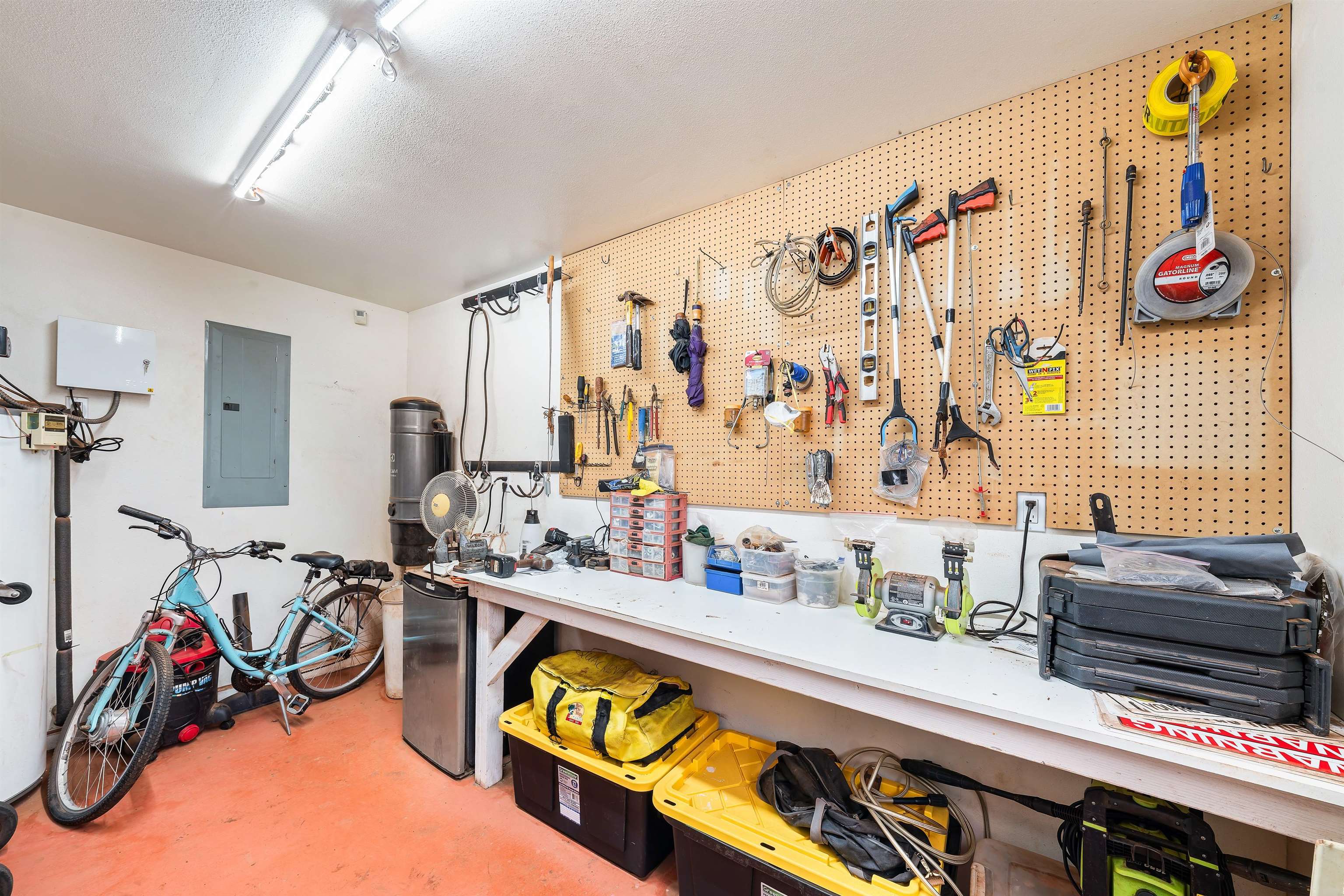 3820  Kalua Koi Rd Kaluakoi, Molokai home - photo 33 of 46