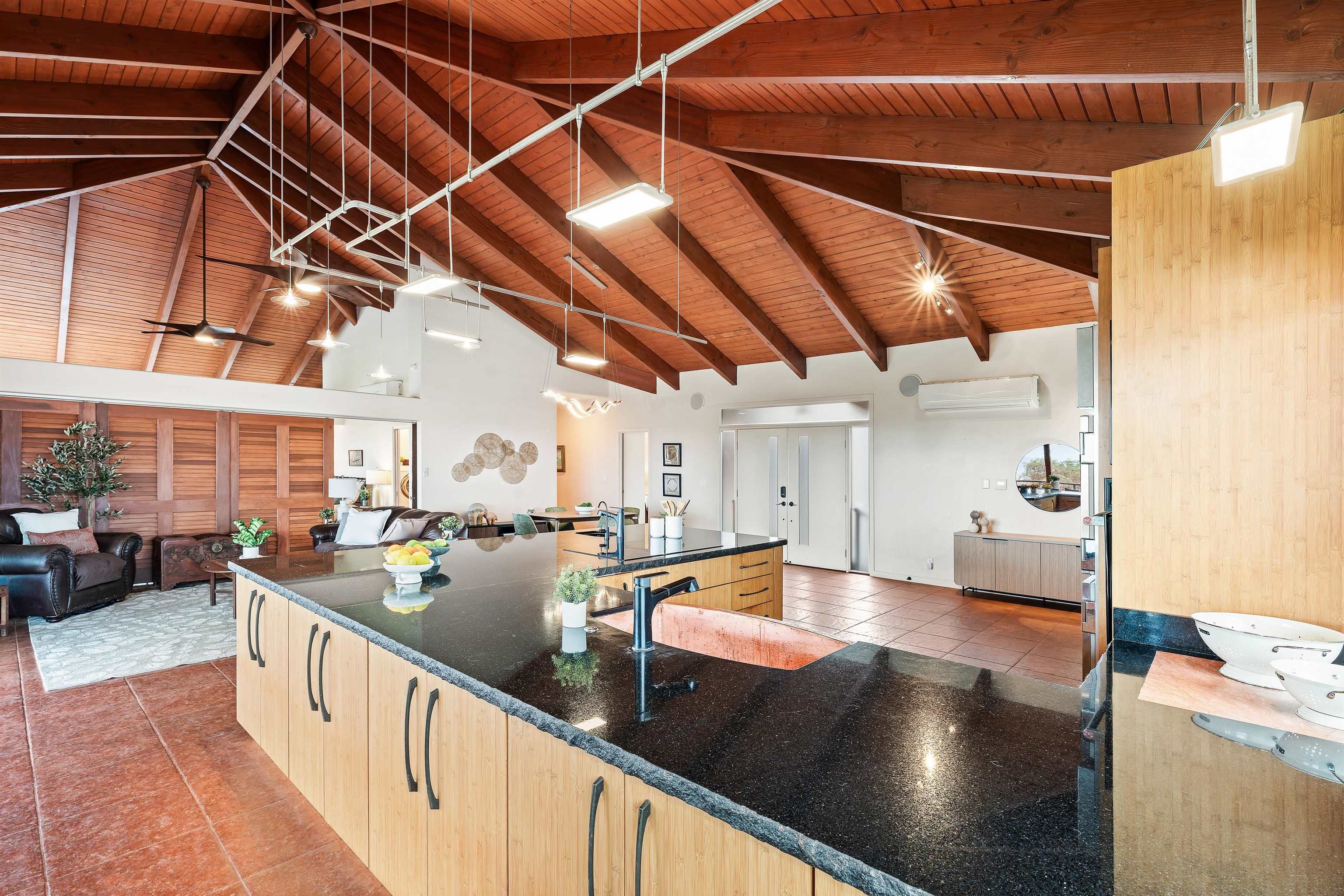 3820  Kalua Koi Rd Kaluakoi, Molokai home - photo 9 of 46