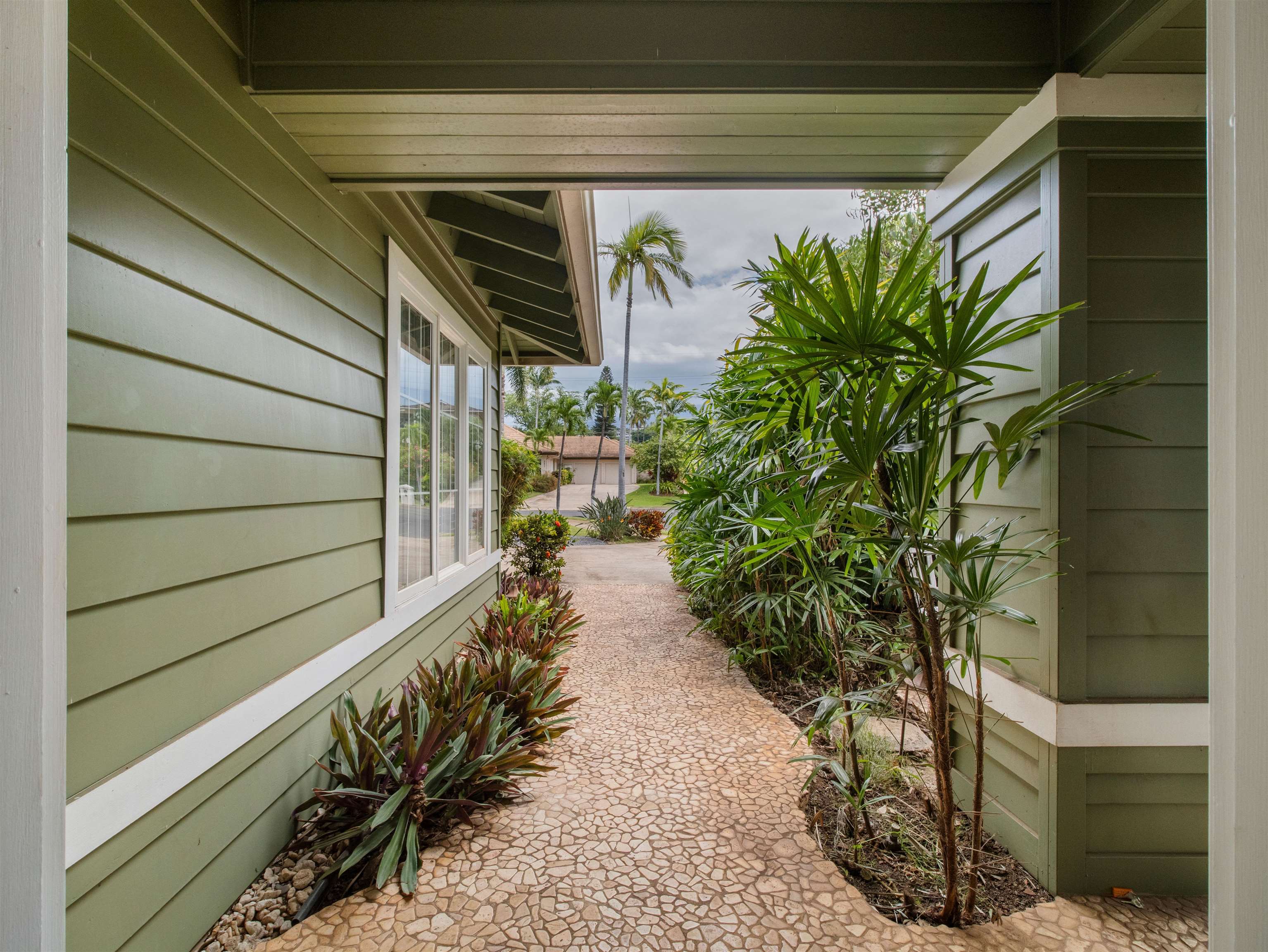 384  Kualono Pl Wailea, Wailea/Makena home - photo 45 of 50