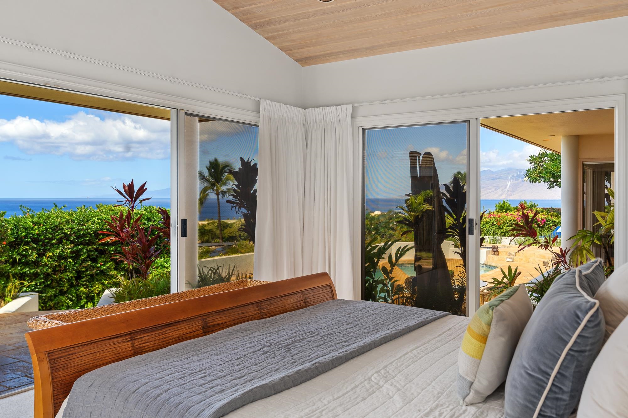 3870  Wailea Ekolu Pl Wailea, Wailea/Makena home - photo 28 of 48