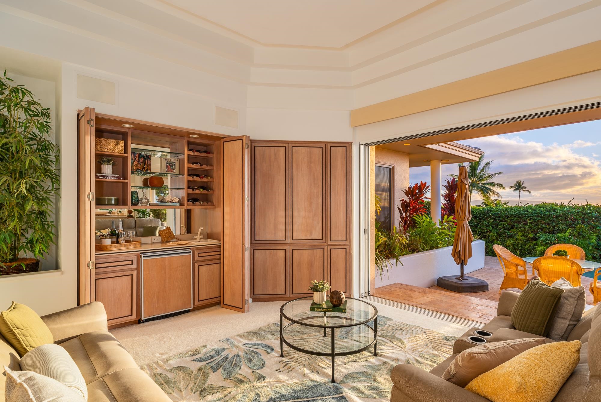 3870  Wailea Ekolu Pl Wailea, Wailea/Makena home - photo 9 of 48