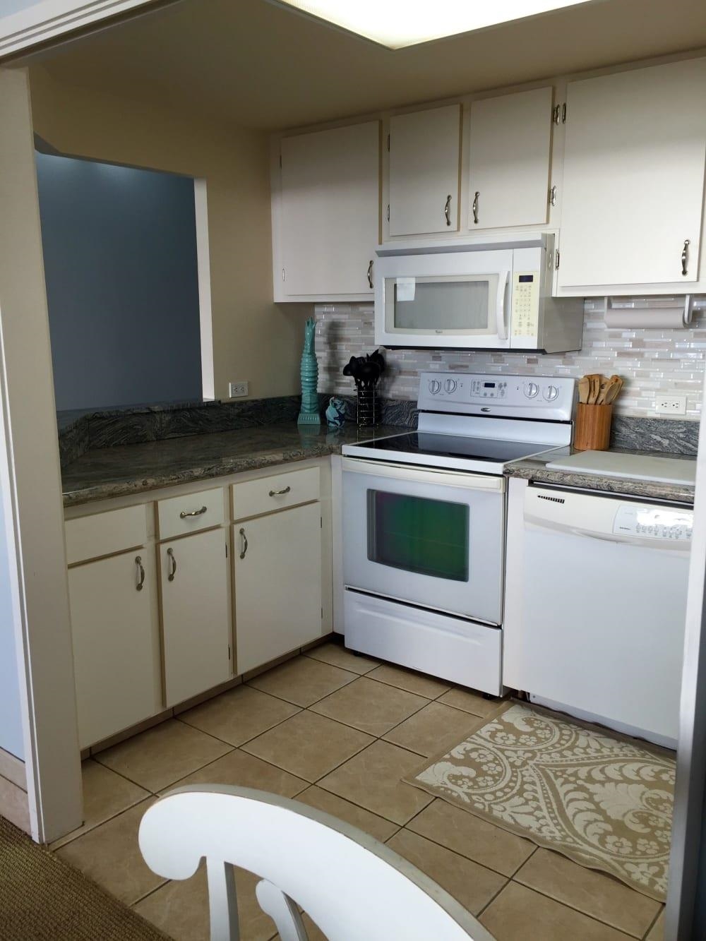 Hale Mahina condo # A206, Lahaina, Hawaii - photo 8 of 26