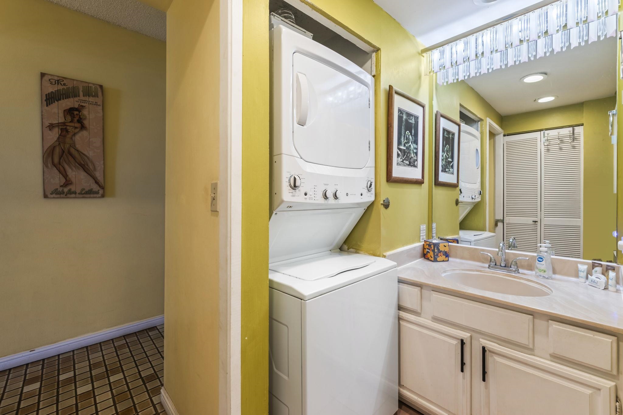 Hale Mahina condo # B-205, Lahaina, Hawaii - photo 16 of 28