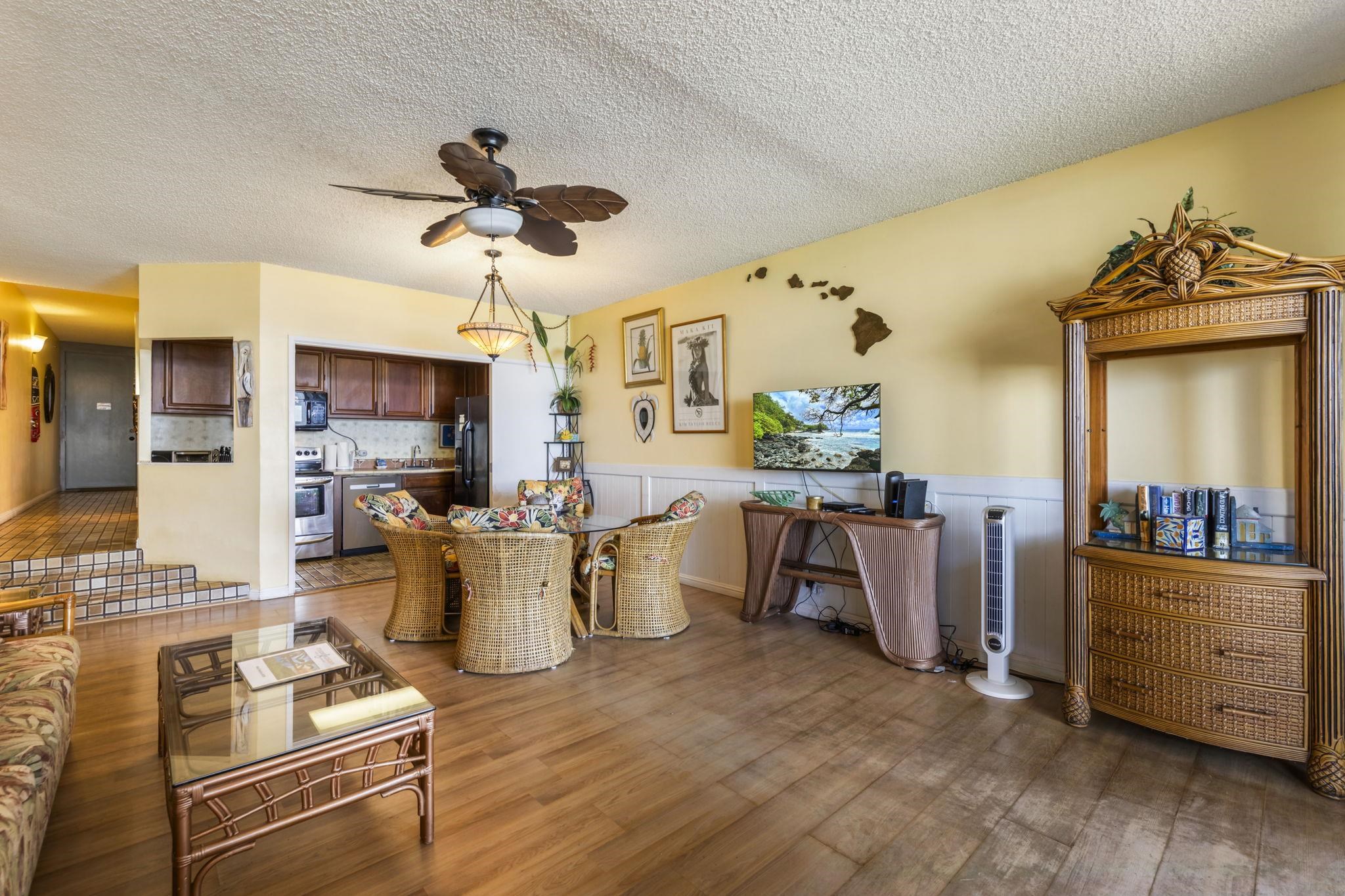 Hale Mahina condo # B-205, Lahaina, Hawaii - photo 17 of 28