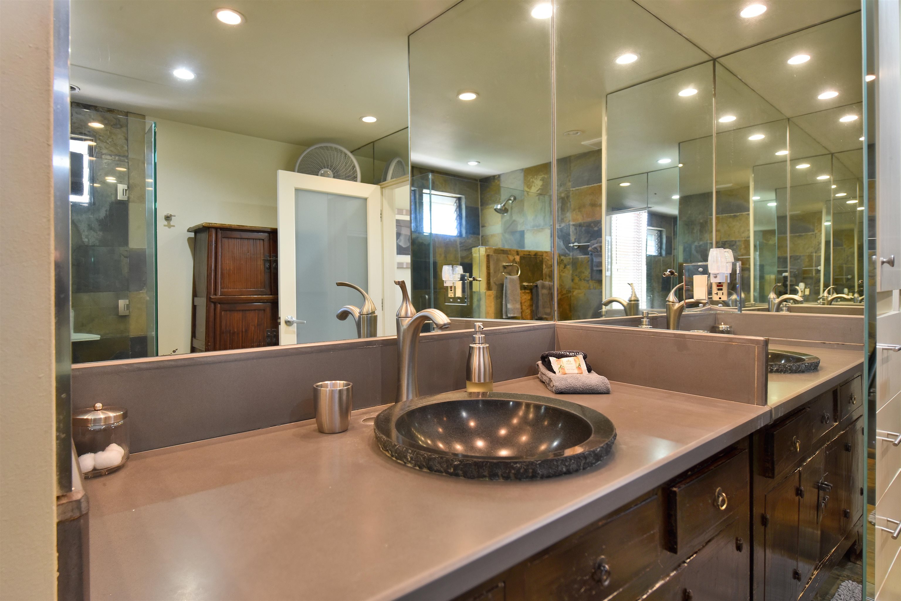 Hale Mahina condo # B-306, Lahaina, Hawaii - photo 29 of 50