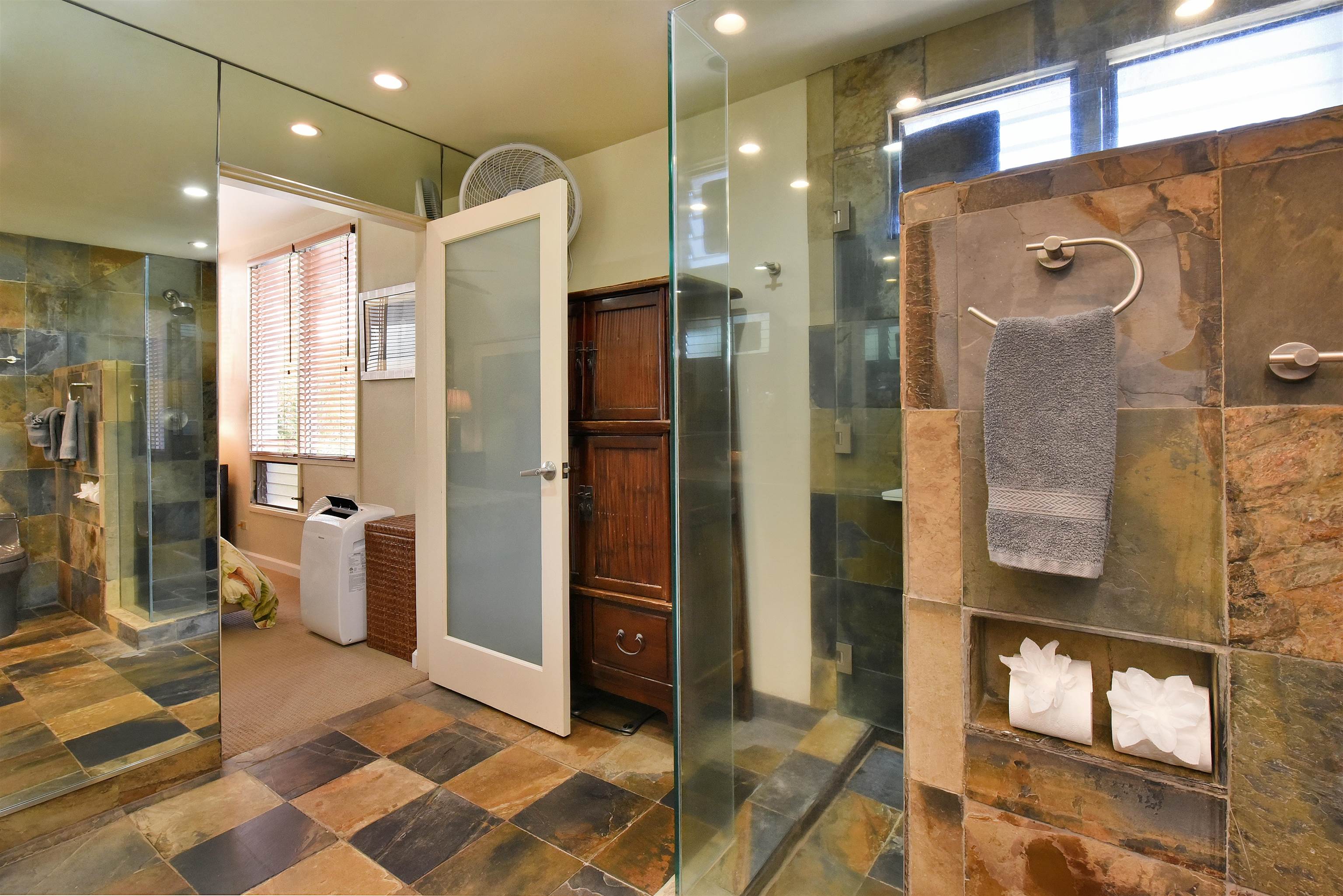 Hale Mahina condo # B-306, Lahaina, Hawaii - photo 7 of 50