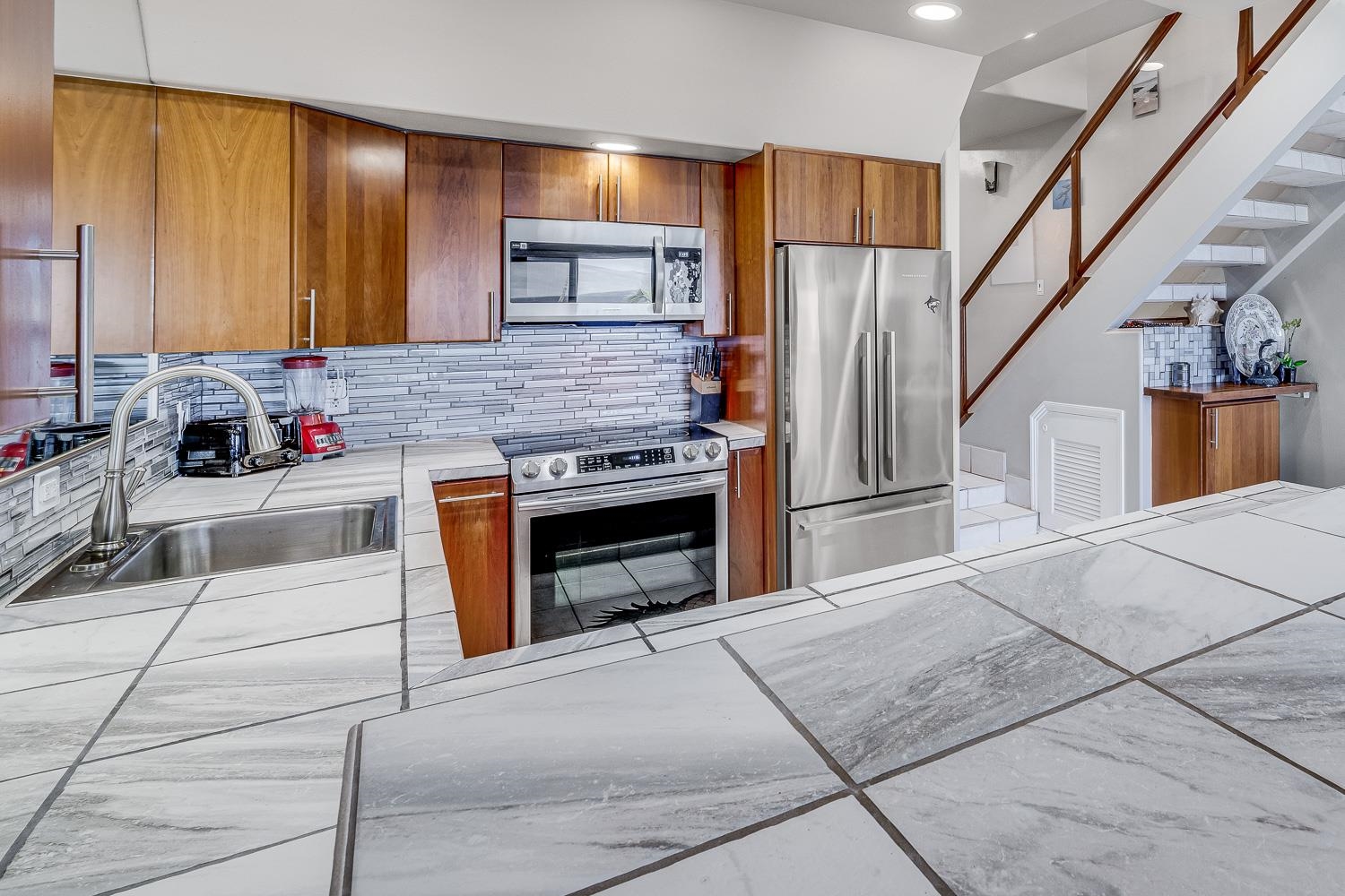 Hale Mahina condo # B402, Lahaina, Hawaii - photo 17 of 50