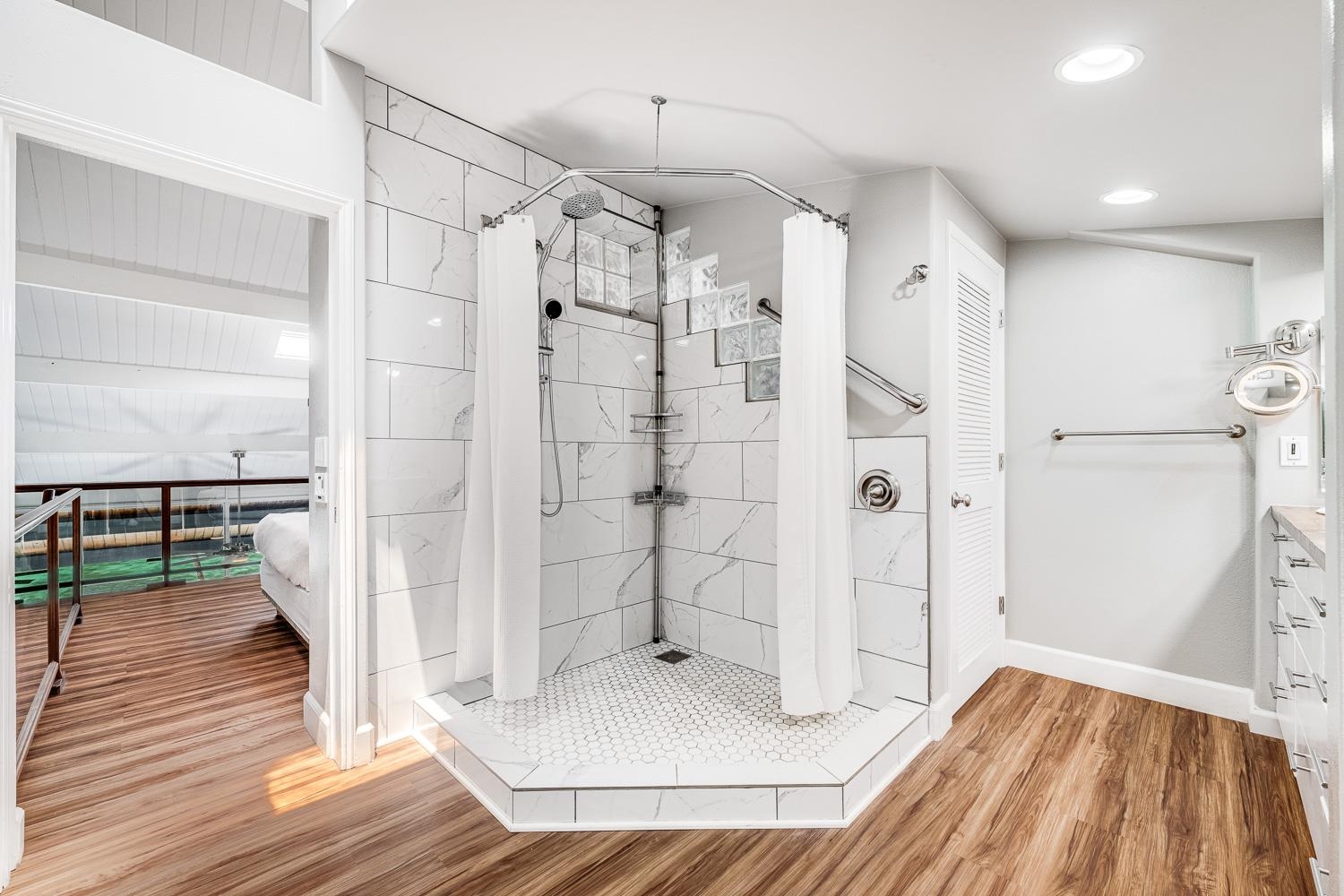 Hale Mahina condo # B402, Lahaina, Hawaii - photo 27 of 50