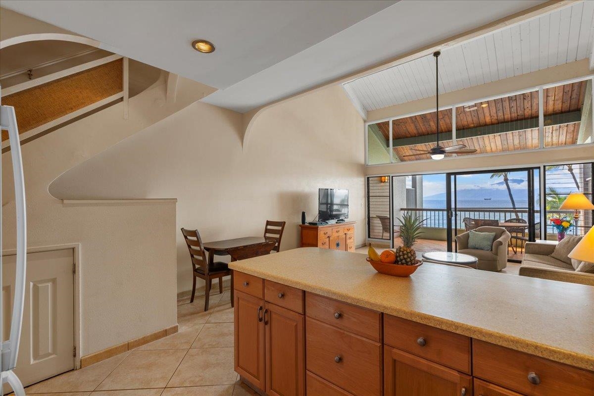 Hale Mahina condo # B404, Lahaina, Hawaii - photo 17 of 36