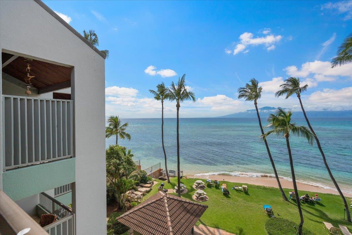 Hale Mahina condo # B404, Lahaina, Hawaii - photo 22 of 36