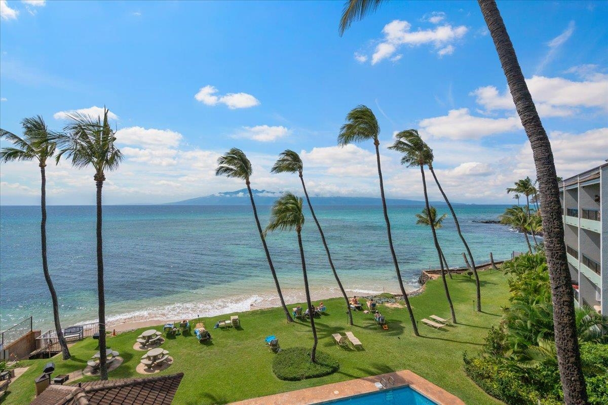 Hale Mahina condo # B404, Lahaina, Hawaii - photo 24 of 36
