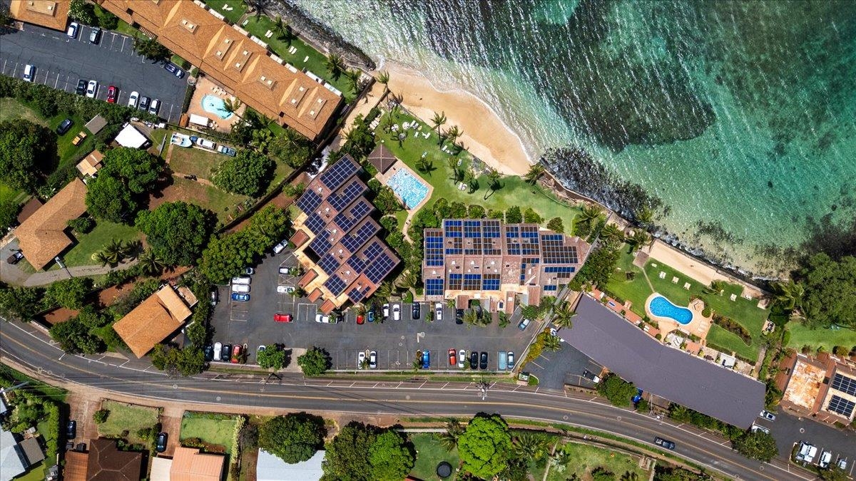 Hale Mahina condo # B404, Lahaina, Hawaii - photo 5 of 36