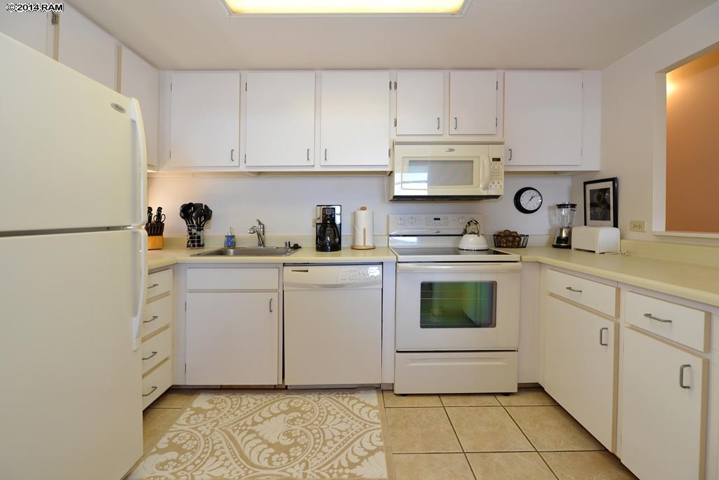 Hale Mahina condo # B301, Lahaina, Hawaii - photo 17 of 29