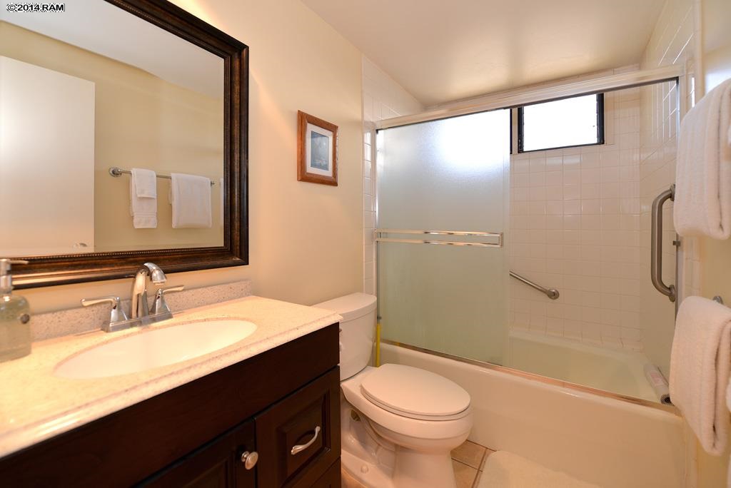 Hale Mahina condo # B301, Lahaina, Hawaii - photo 27 of 29