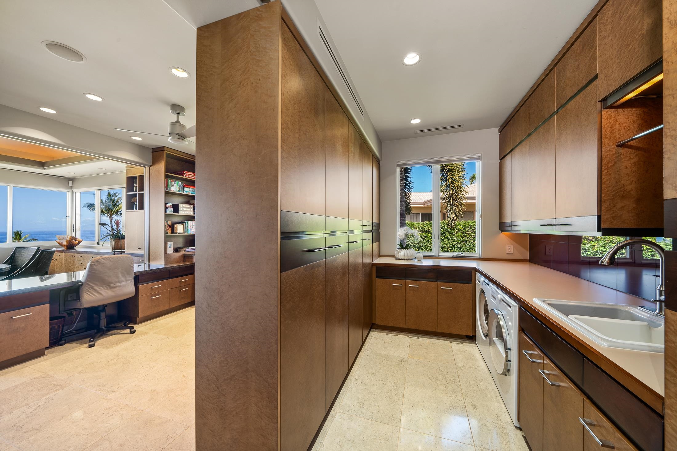 3878  Wailea Ekolu Pl Wailea, Wailea/Makena home - photo 25 of 50