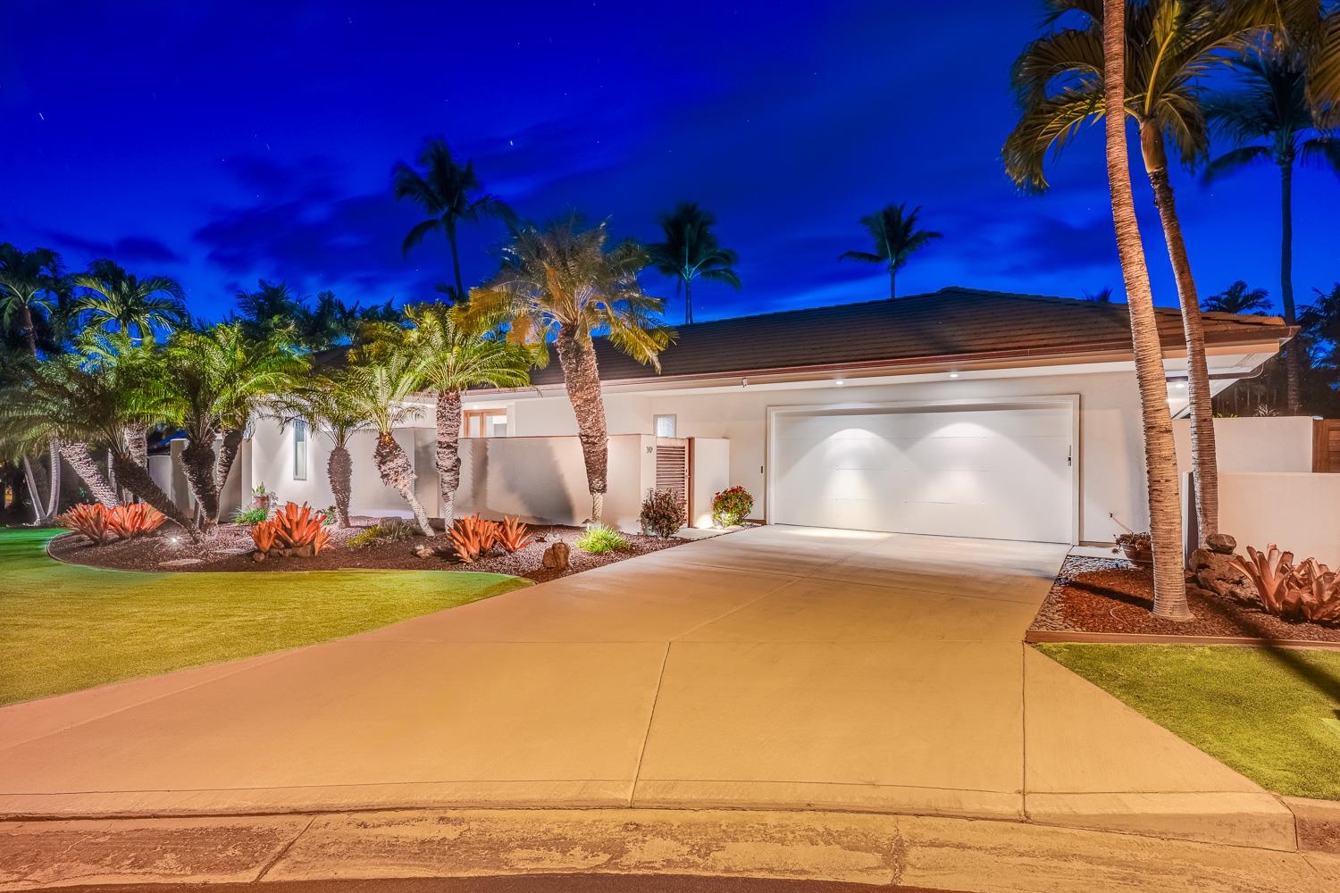 39  Hoawaa Way Wailea, Wailea/Makena home - photo 4 of 48