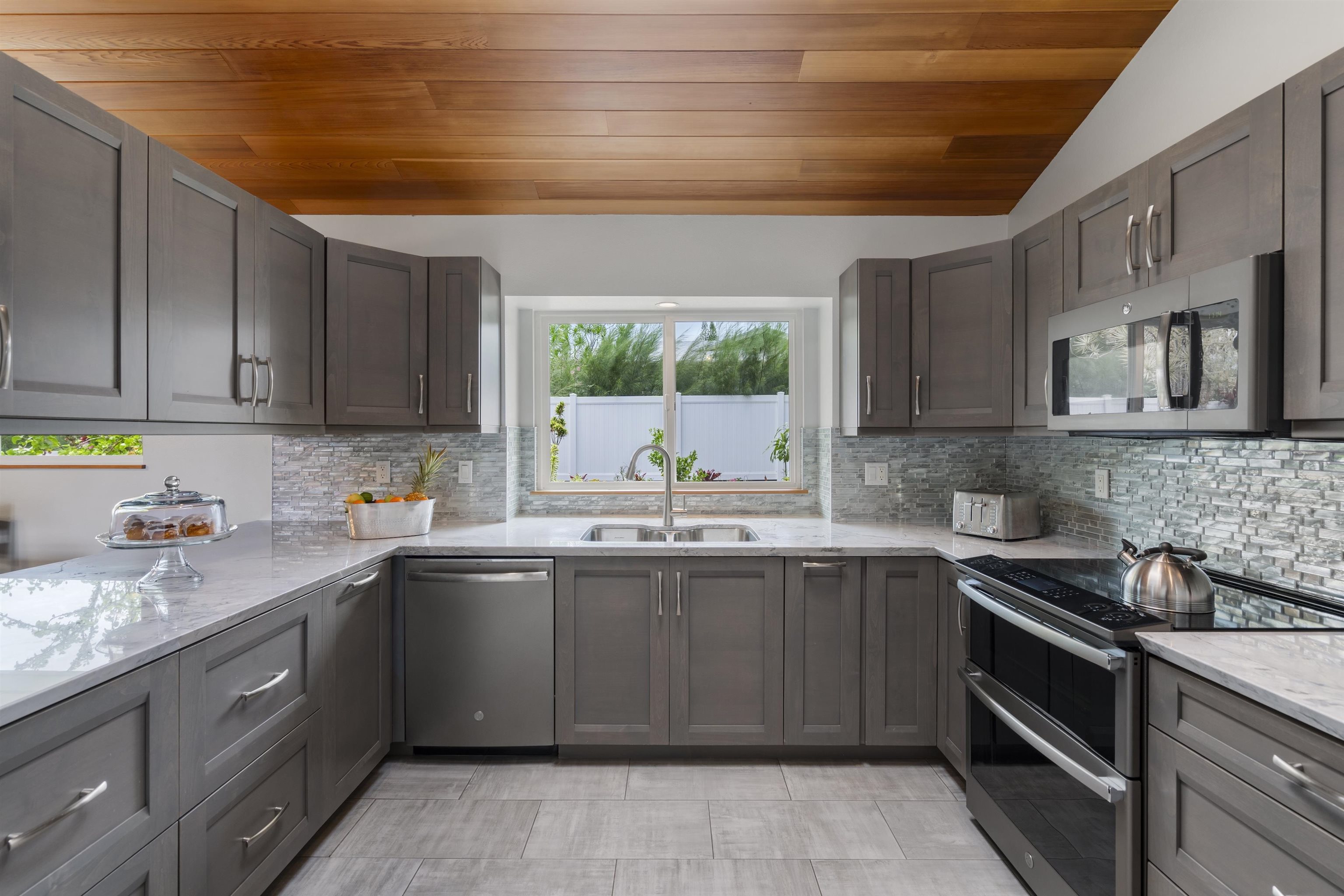 39  Ka Dr Kula Kai, Kula/Ulupalakua/Kanaio home - photo 7 of 38