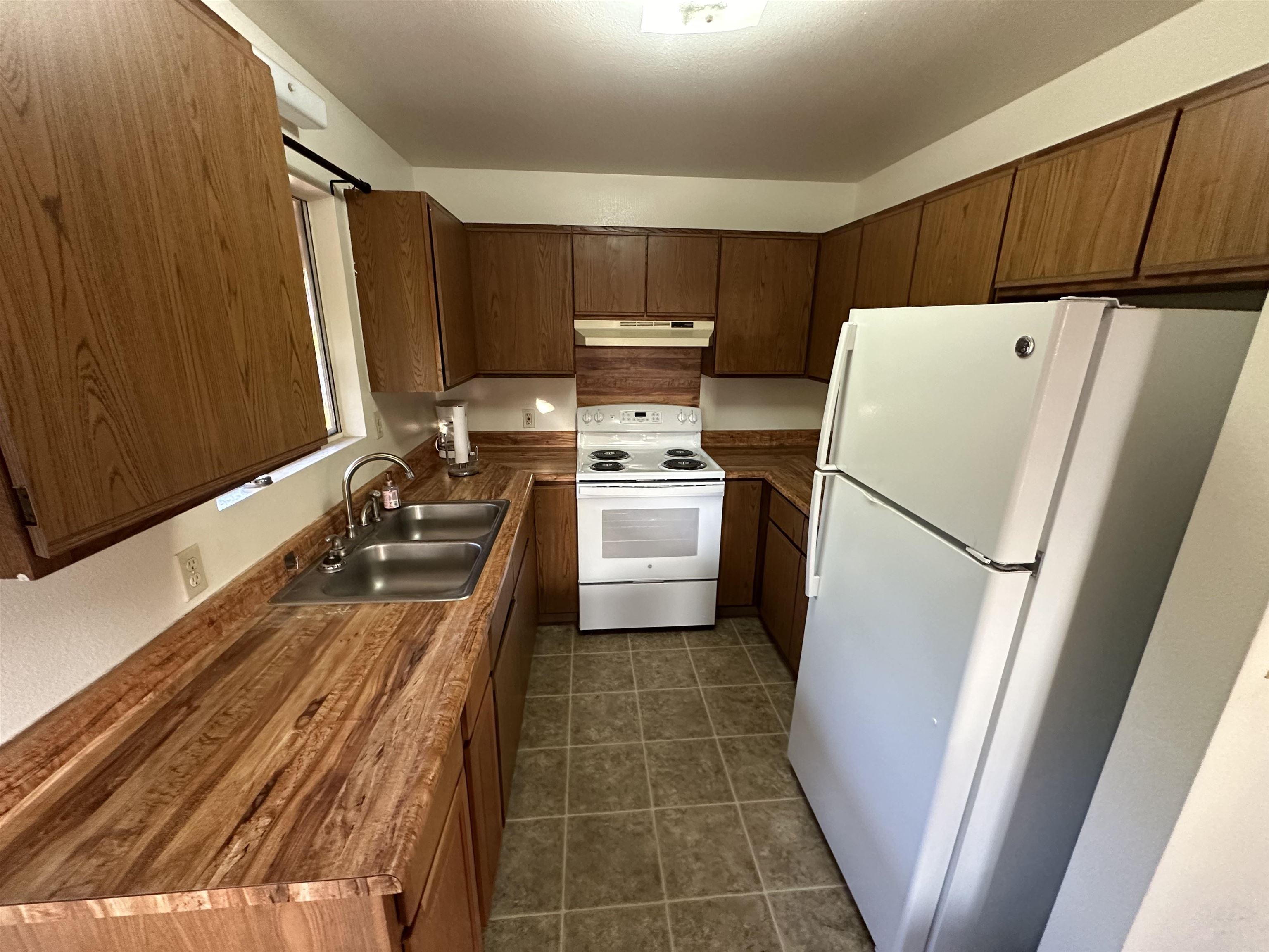 390  Auhana Rd , Kihei home - photo 11 of 33