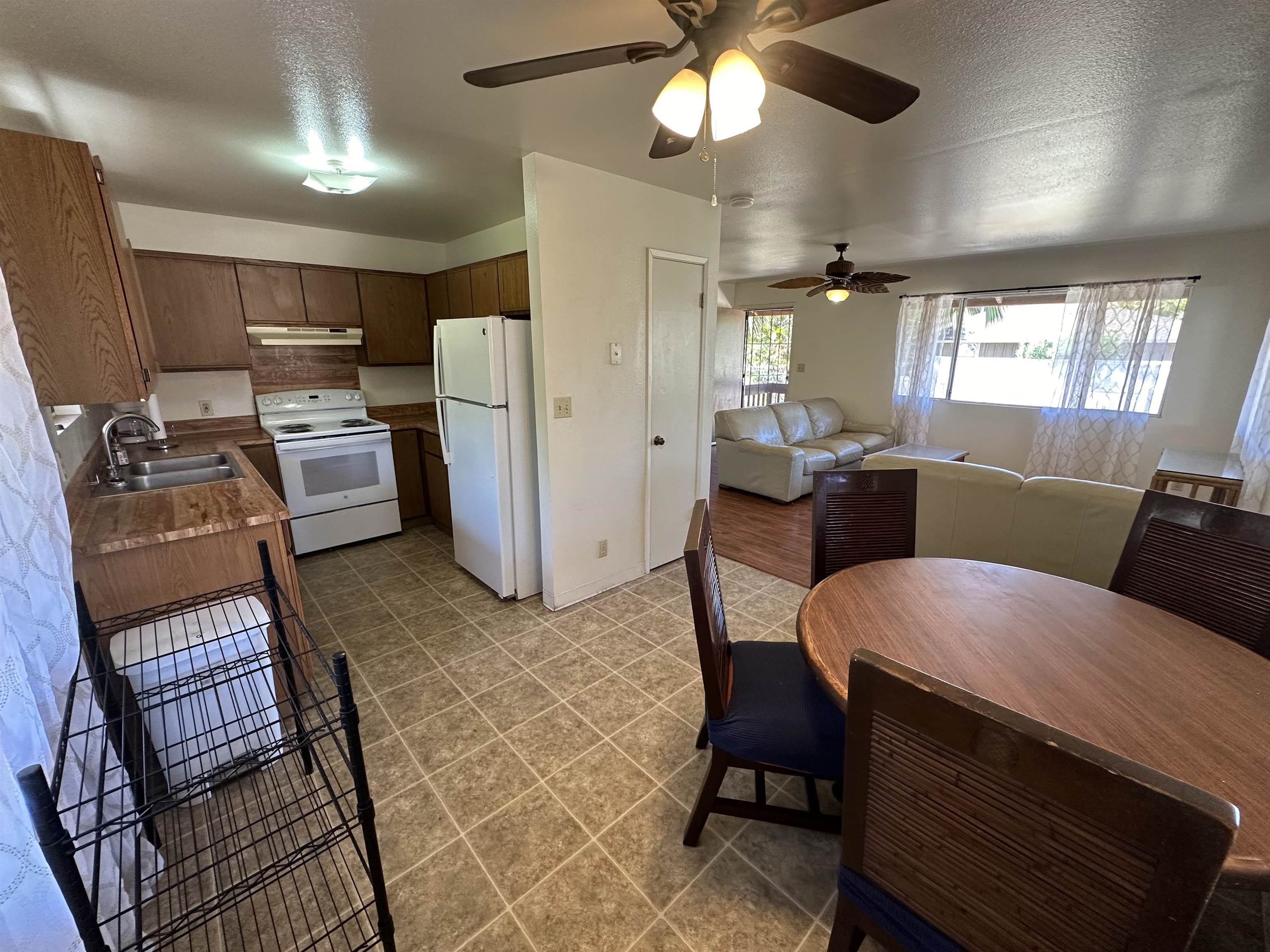 390  Auhana Rd , Kihei home - photo 10 of 33