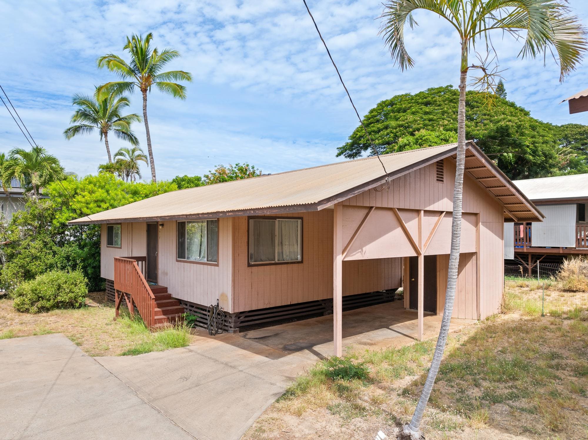 390  Auhana Rd , Kihei home - photo 2 of 20