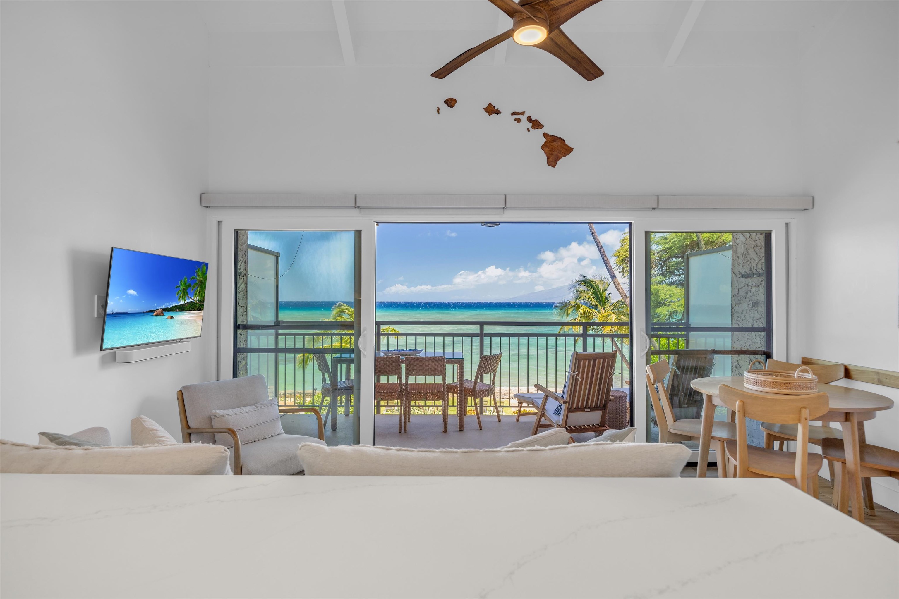 Hoyochi Nikko condo # 207, Lahaina, Hawaii - photo 2 of 43