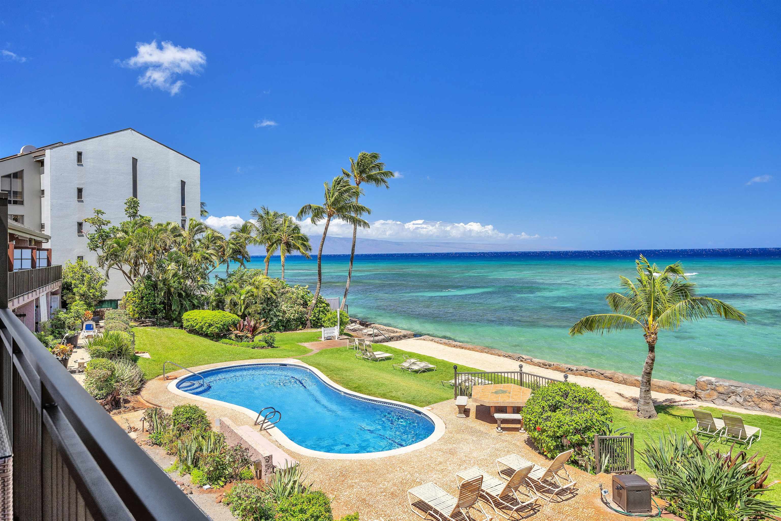 Hoyochi Nikko condo # 207, Lahaina, Hawaii - photo 34 of 43