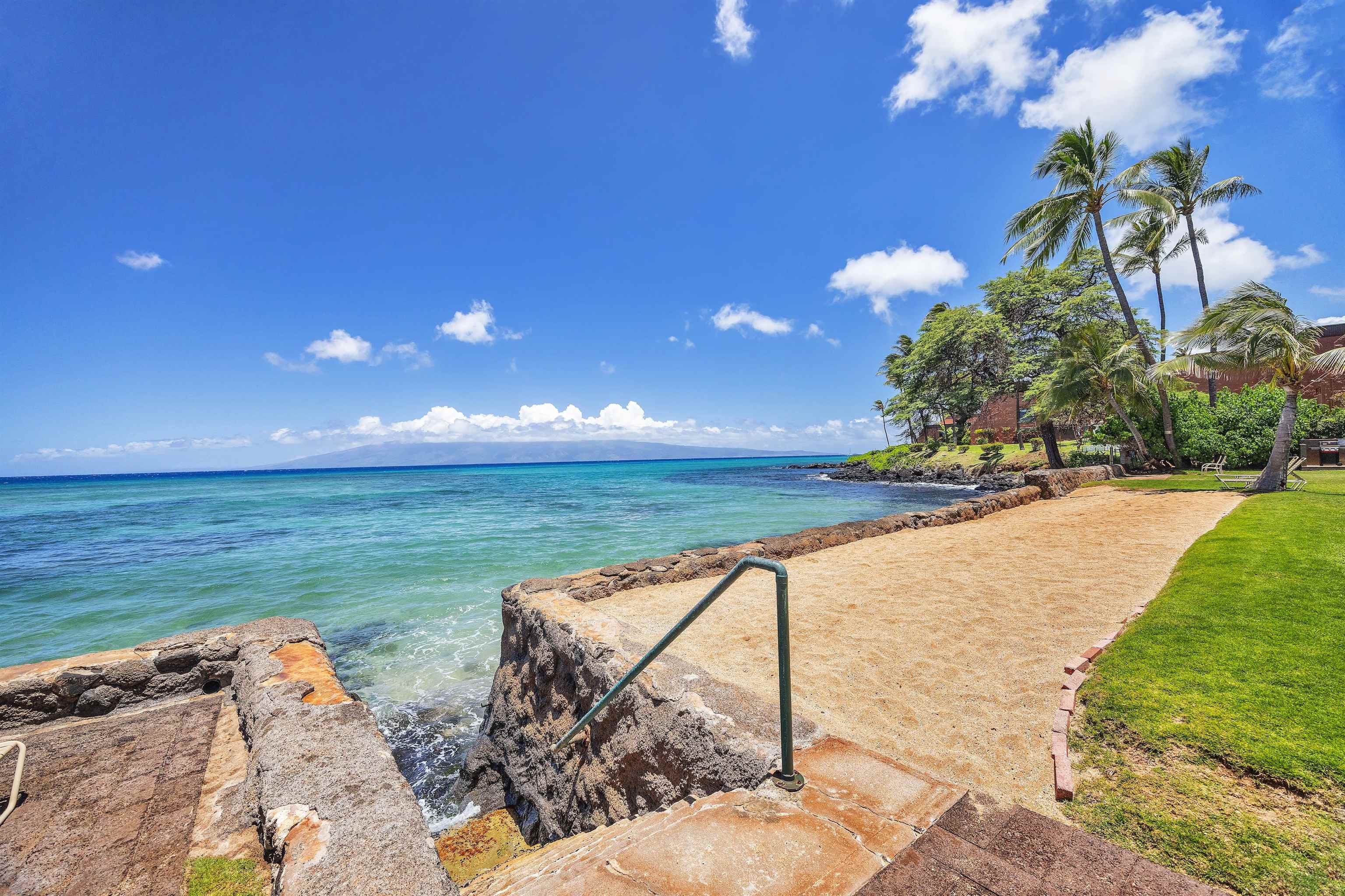 Hoyochi Nikko condo # 207, Lahaina, Hawaii - photo 43 of 43