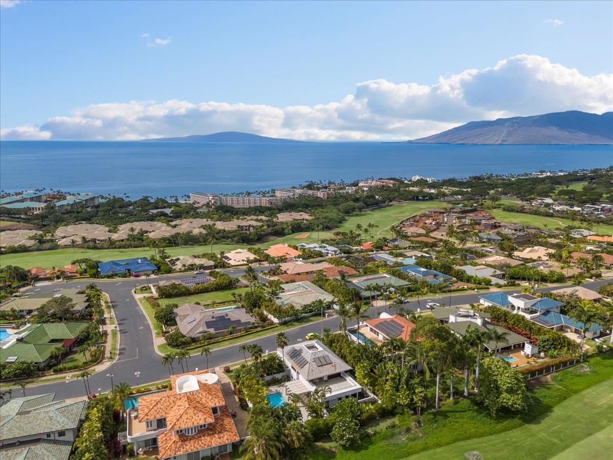 3933  Wailea Ekolu Pl , Wailea/Makena home - photo 2 of 50