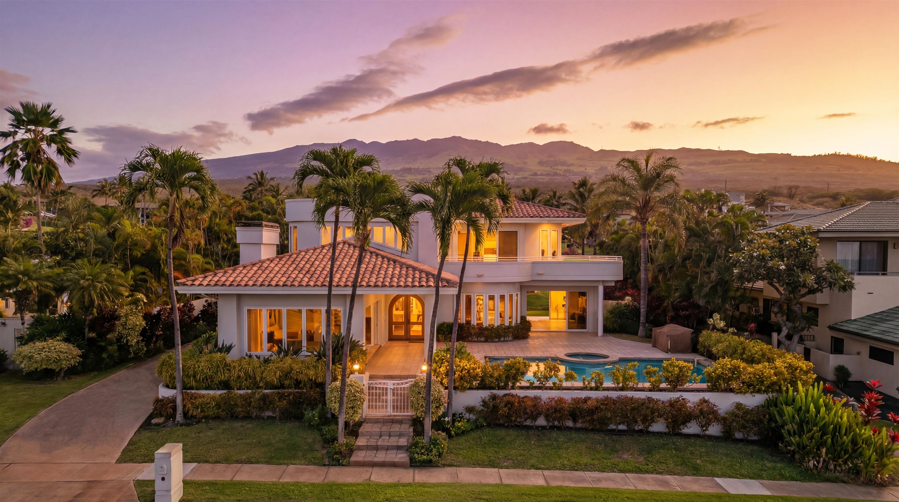 3943  Wailea Ekolu Pl Wailea,  home - photo 1 of 44