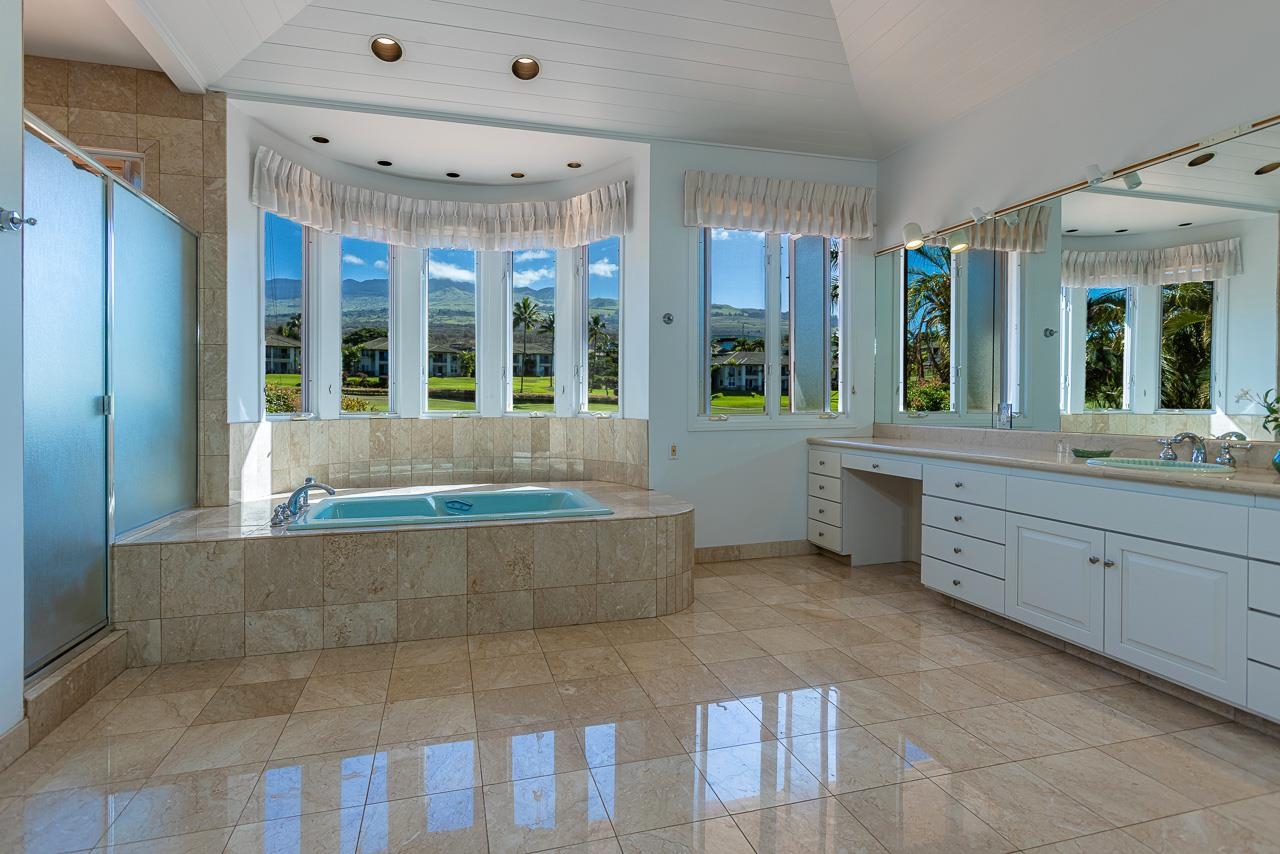 3943  Wailea Ekolu Pl Wailea, Wailea/Makena home - photo 21 of 45