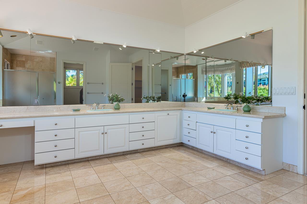 3943  Wailea Ekolu Pl Wailea, Wailea/Makena home - photo 22 of 45