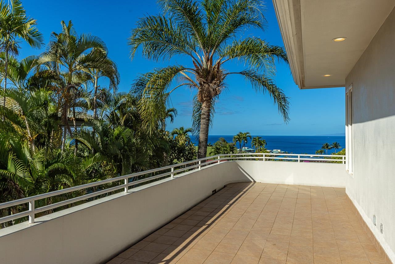 3943  Wailea Ekolu Pl Wailea, Wailea/Makena home - photo 32 of 50