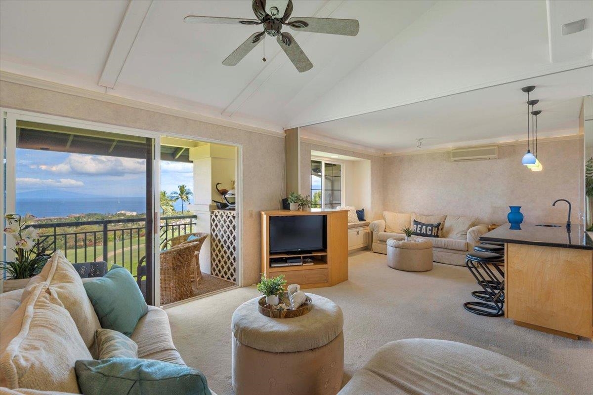 Wailea Fairway Villas condo # D-202, Kihei, Hawaii - photo 5 of 29