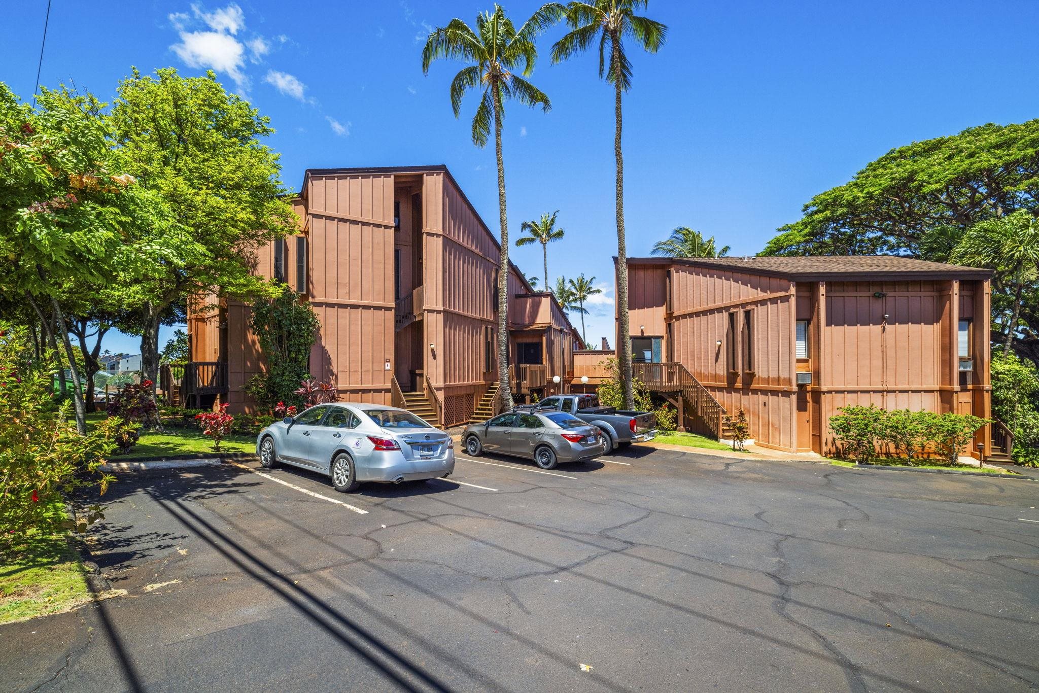 Kuleana I condo # 205, Lahaina, Hawaii - photo 35 of 36